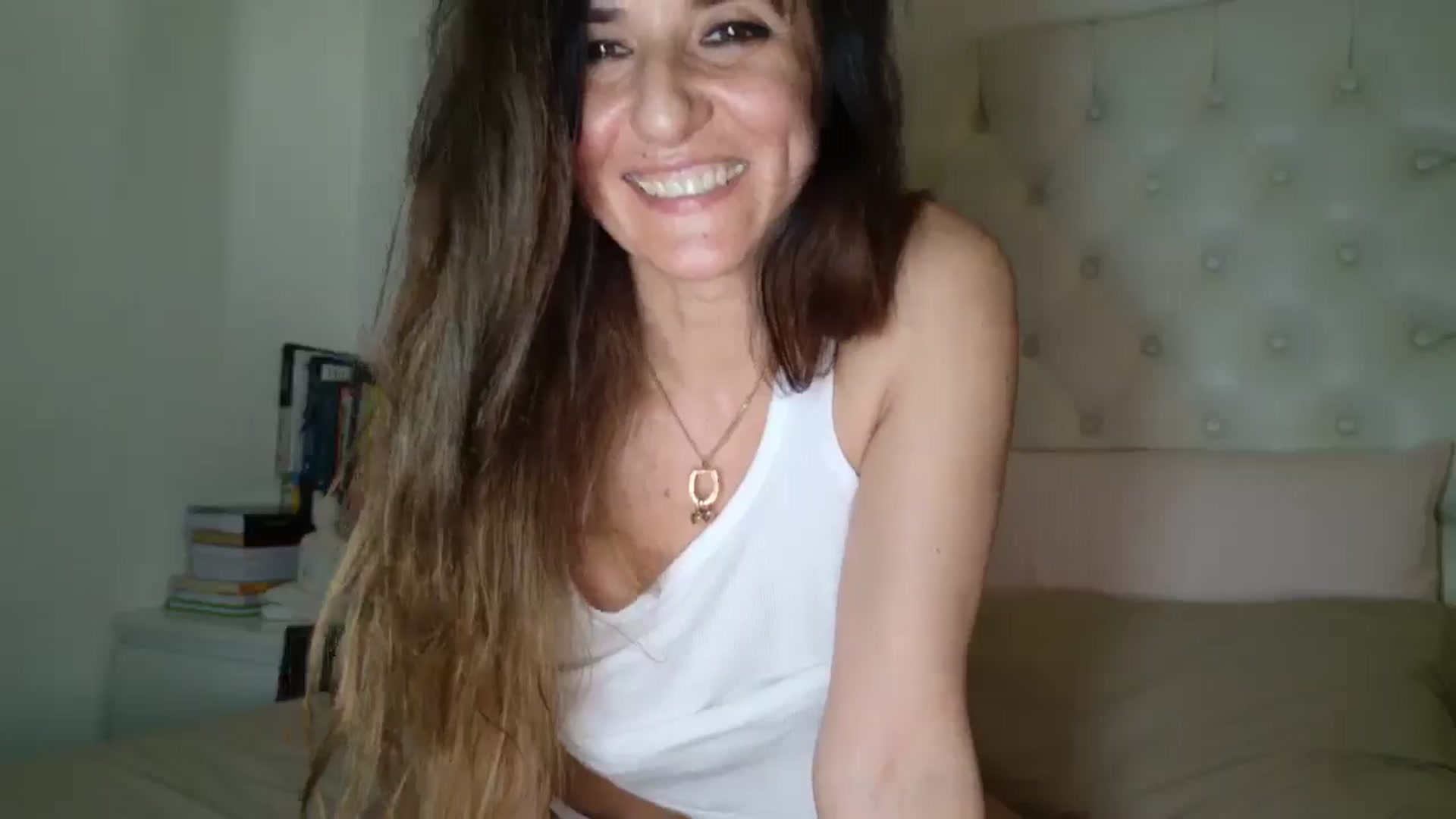 Gallery image thumbnail from DANIELLE's myfreecams stream on, 04/19/2025, 10:17 image 17 of 20