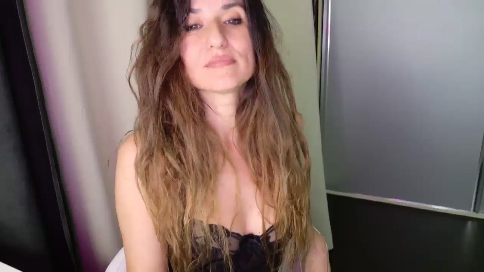 Gallery image thumbnail from DANIELLE's myfreecams stream on, 04/24/2025, 18:04 image 18 of 20