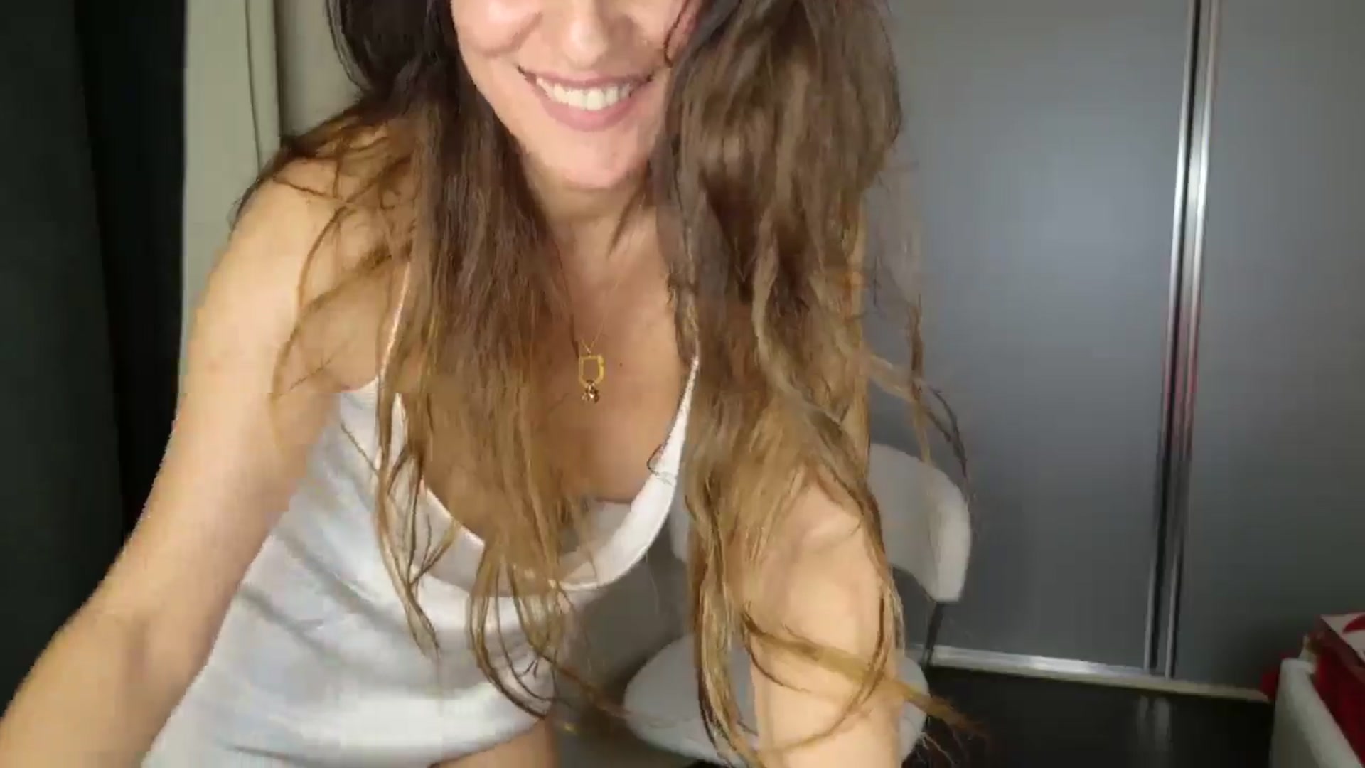 Gallery image thumbnail from DANIELLE's myfreecams stream on, 05/01/2025, 03:31 image 7 of 20