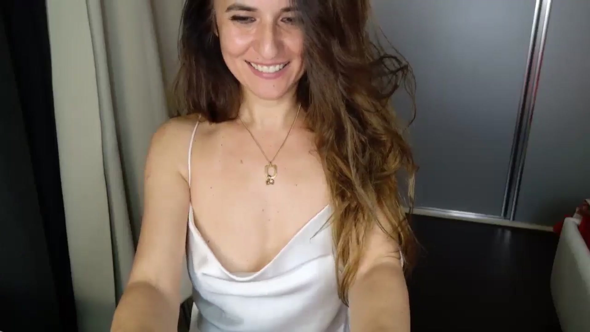 Gallery image thumbnail from DANIELLE's myfreecams stream on, 05/01/2025, 03:31 image 13 of 20