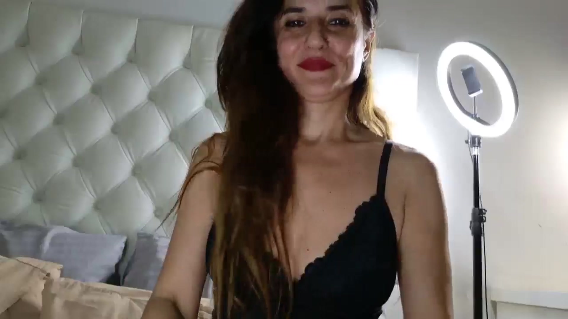 Gallery image thumbnail from DANIELLE's myfreecams stream on, 05/03/2025, 07:29 image 15 of 20