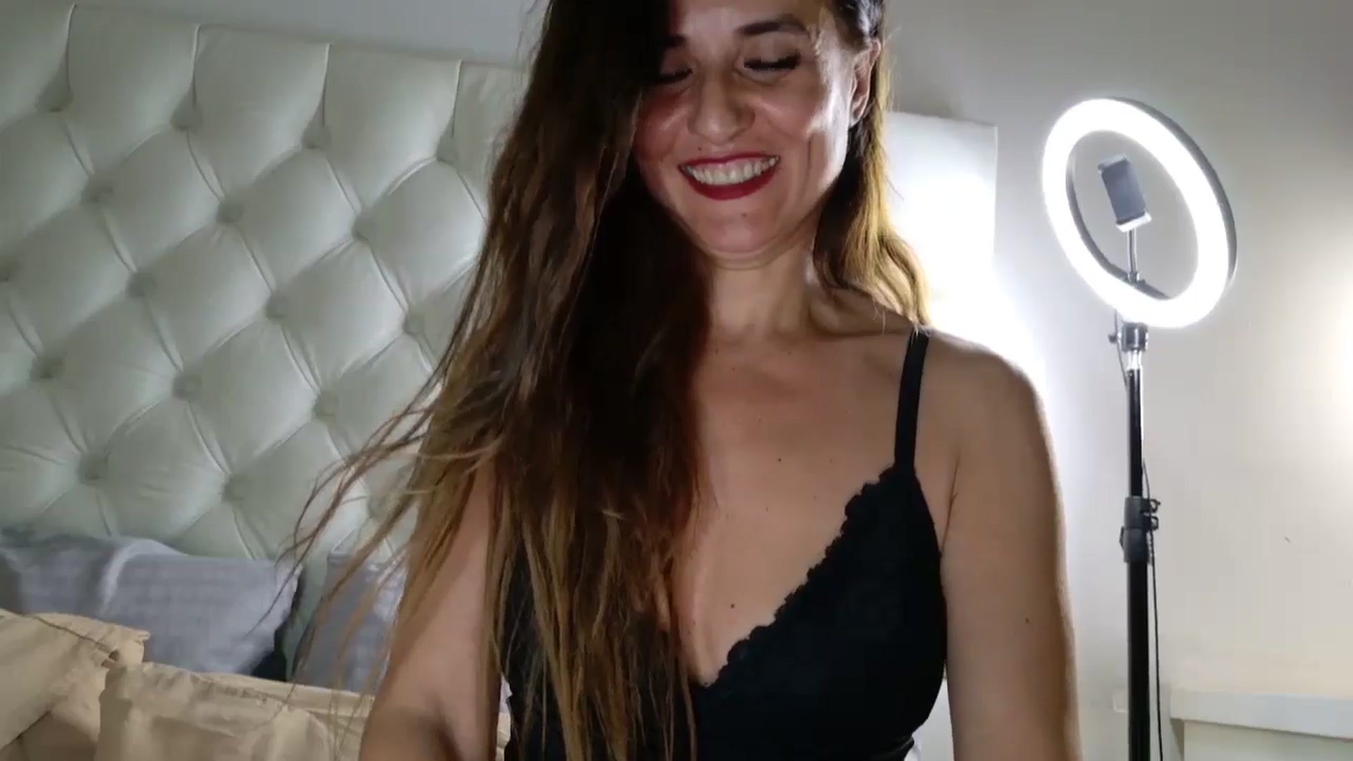 Gallery image thumbnail from DANIELLE's myfreecams stream on, 05/03/2025, 07:29 image 17 of 20