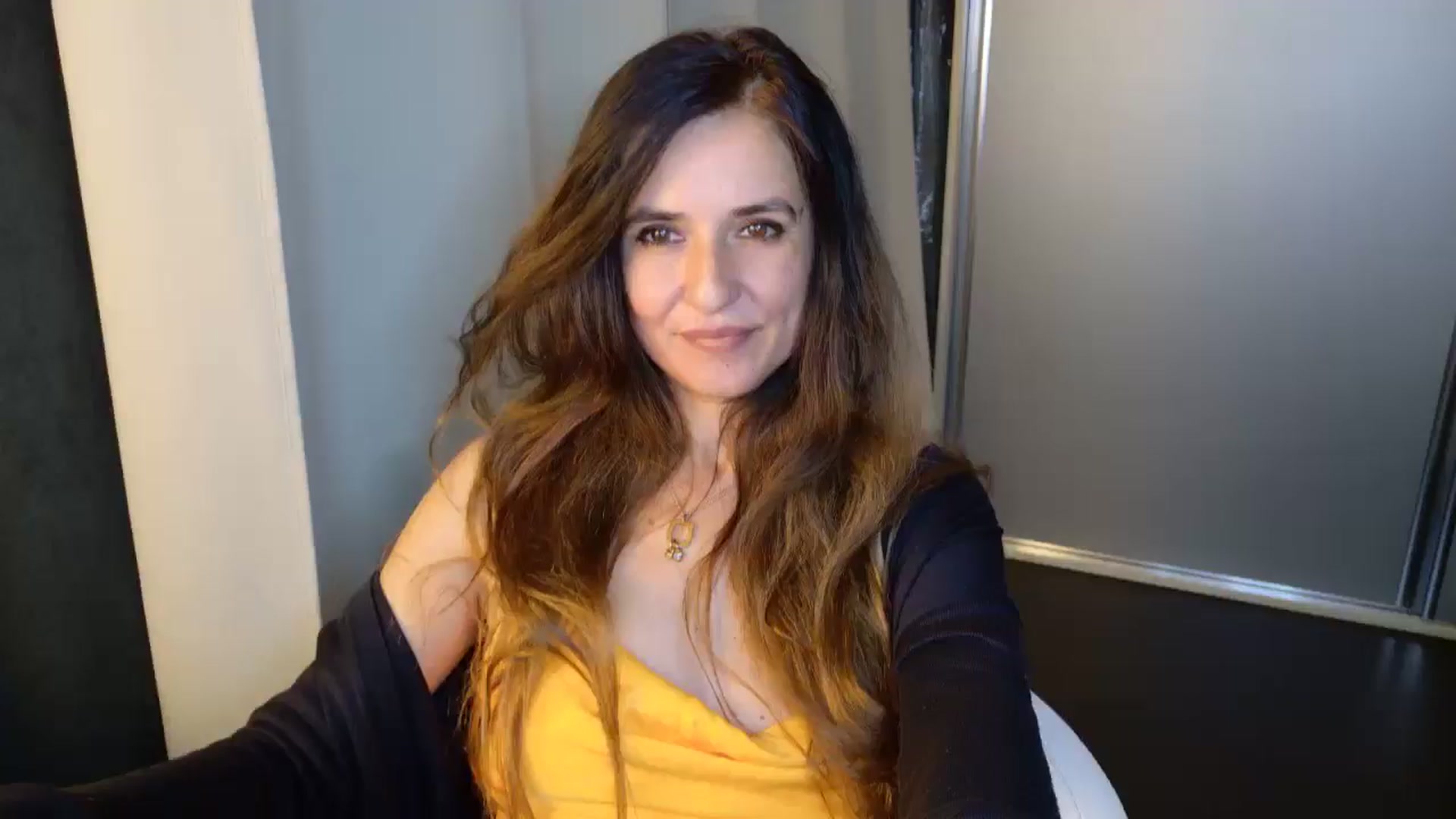 Gallery image thumbnail from DANIELLE's myfreecams stream on, 05/04/2025, 03:37 image 1 of 20