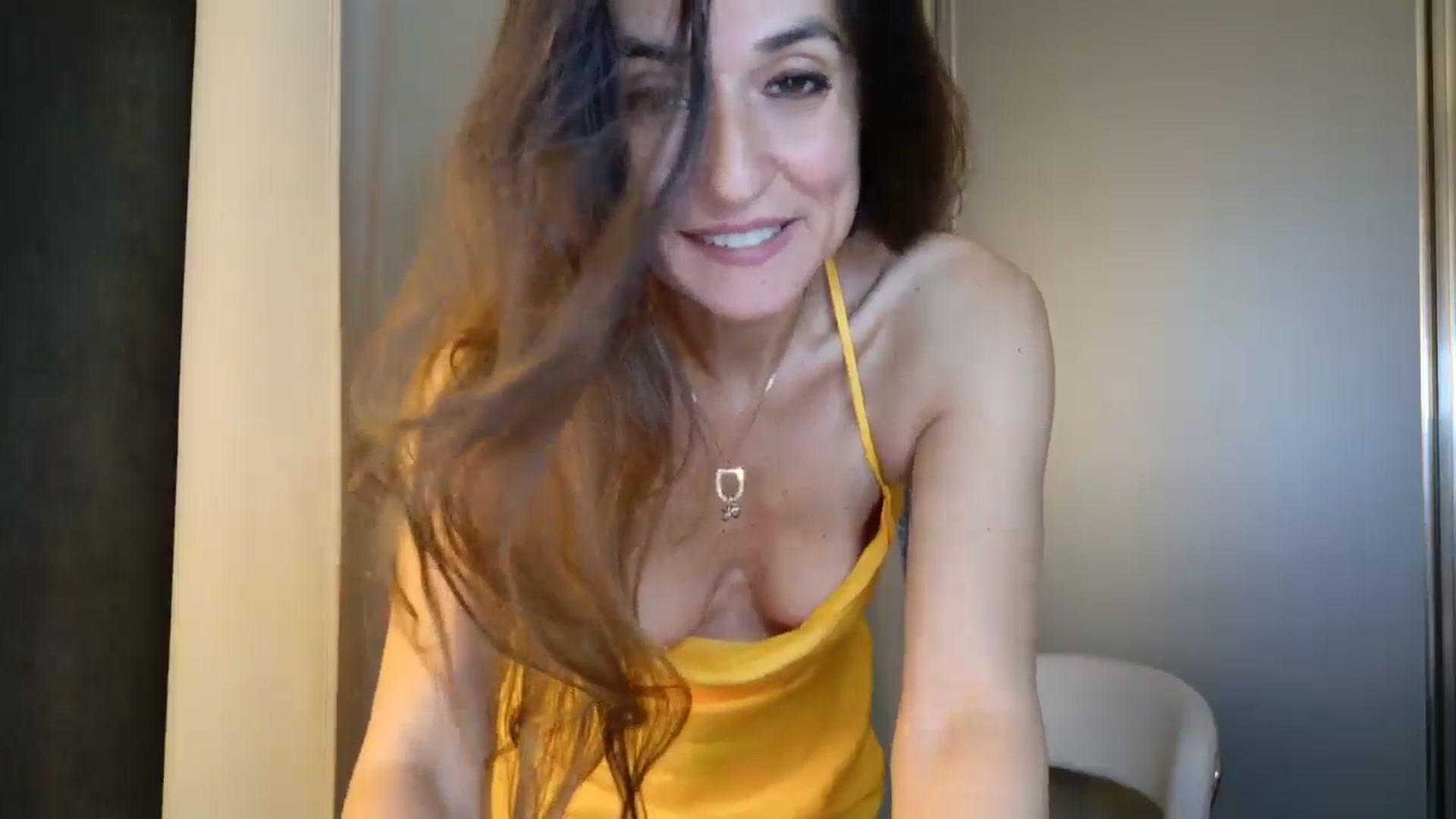 Gallery image thumbnail from DANIELLE's myfreecams stream on, 05/04/2025, 03:37 image 6 of 20