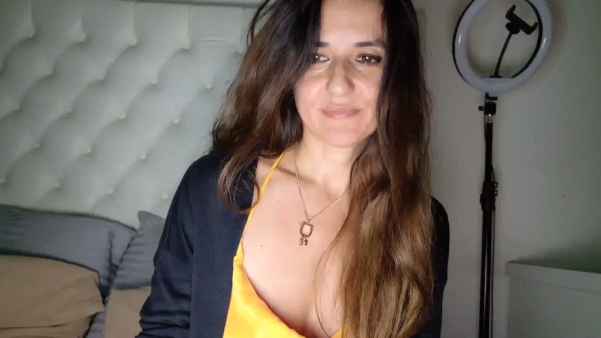 Gallery image thumbnail from DANIELLE's myfreecams stream on, 05/04/2025, 06:15 image 6 of 20