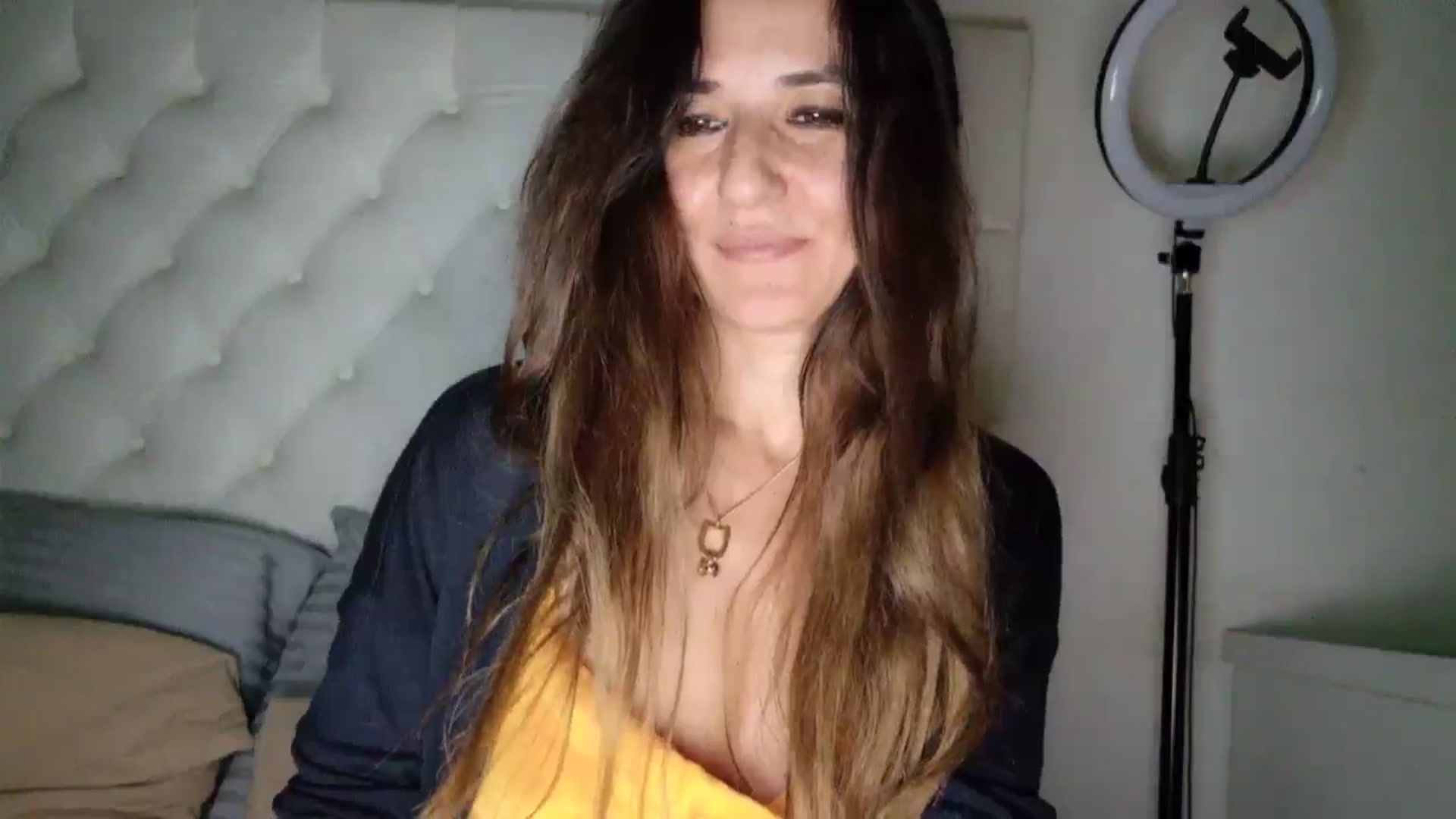 Gallery image thumbnail from DANIELLE's myfreecams stream on, 05/04/2025, 06:15 image 5 of 20