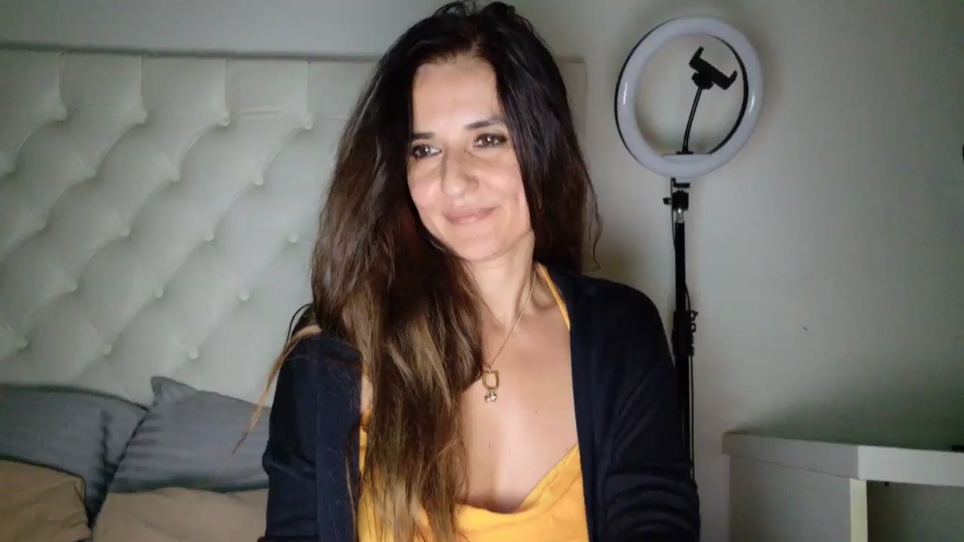 Gallery image thumbnail from DANIELLE's myfreecams stream on, 05/04/2025, 06:15 image 10 of 20