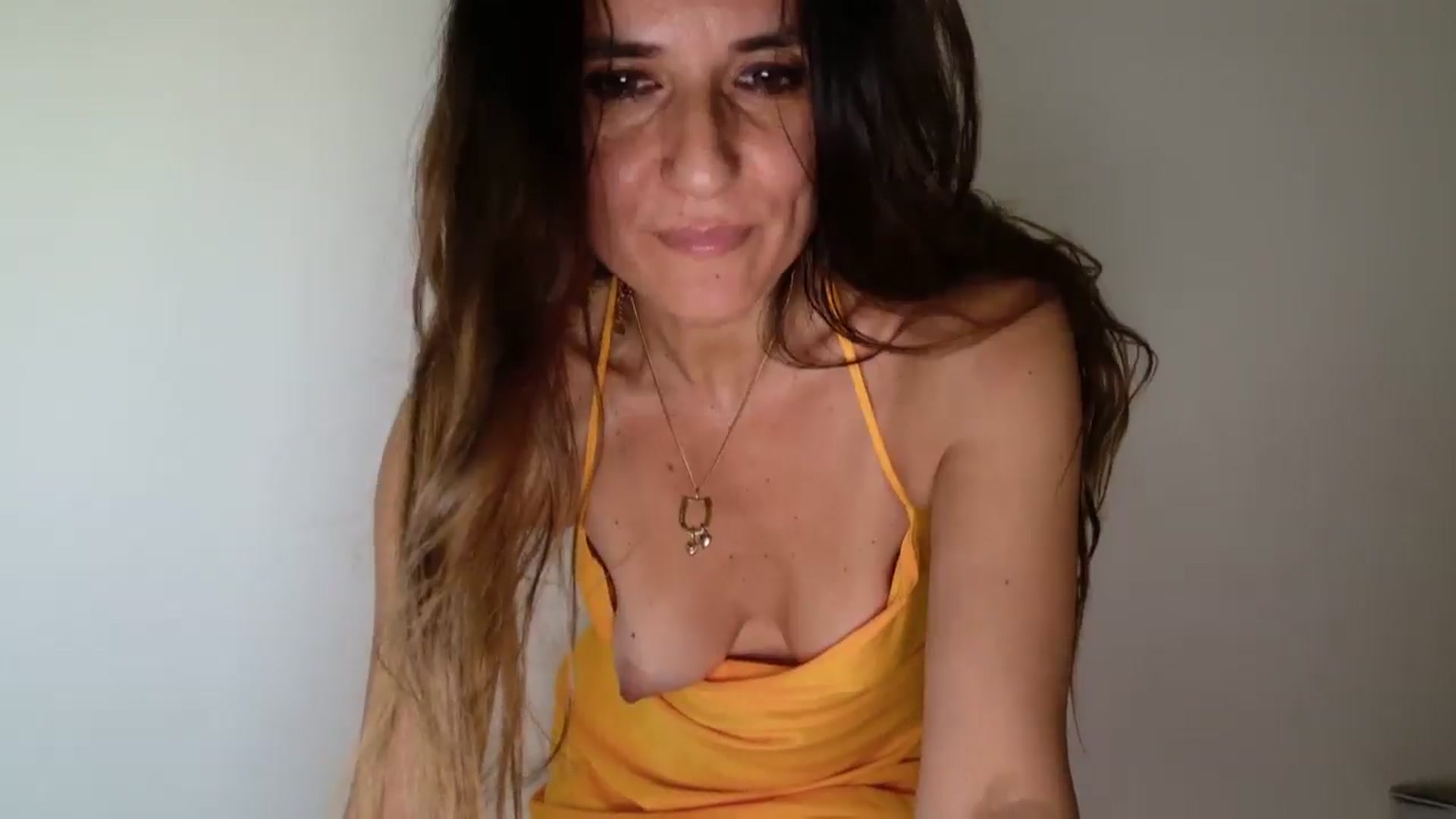 Gallery image thumbnail from DANIELLE's myfreecams stream on, 05/04/2025, 10:34 image 12 of 20