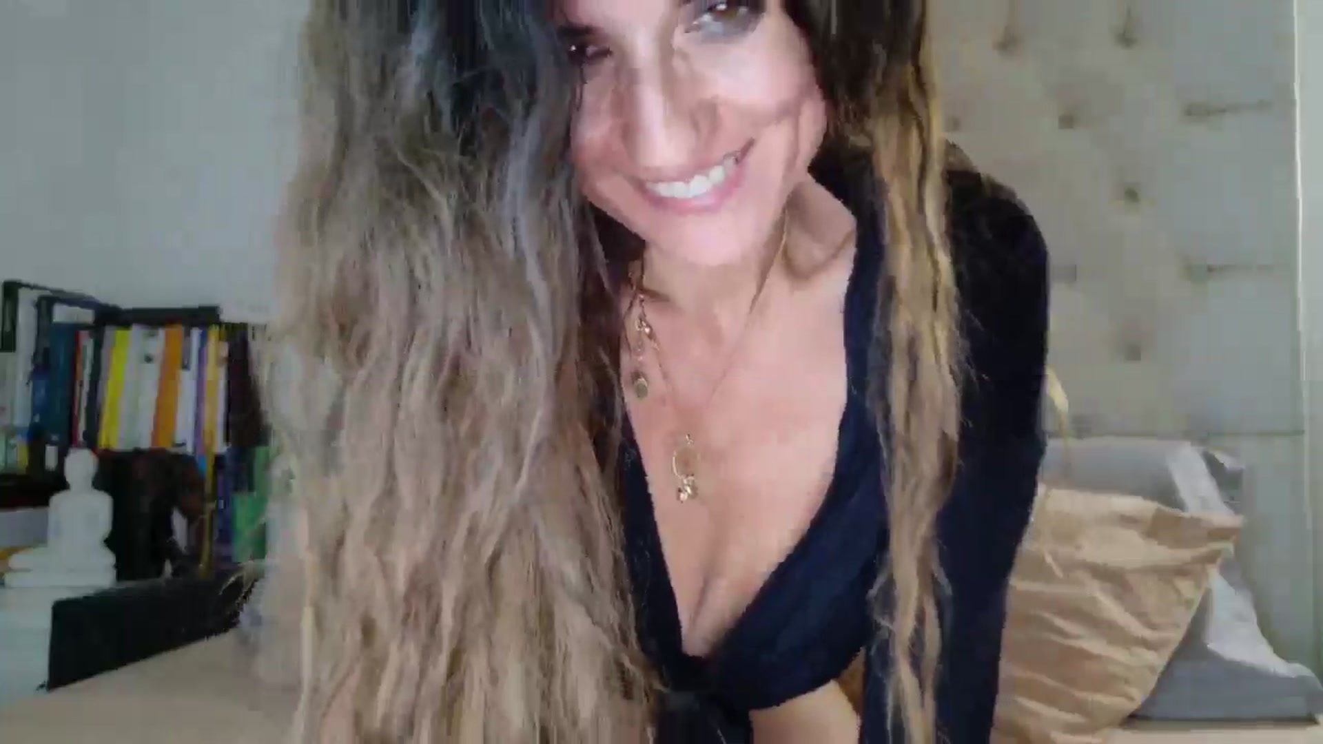 Gallery image thumbnail from DANIELLE's myfreecams stream on, 05/04/2025, 13:14 image 13 of 20