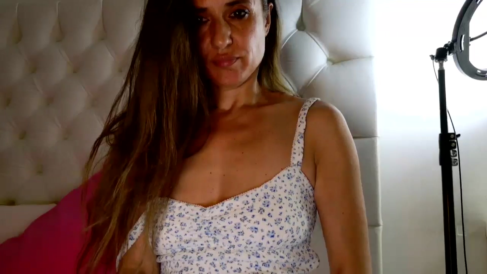Gallery image thumbnail from DANIELLE's myfreecams stream on, 05/13/2025, 10:15 image 4 of 20