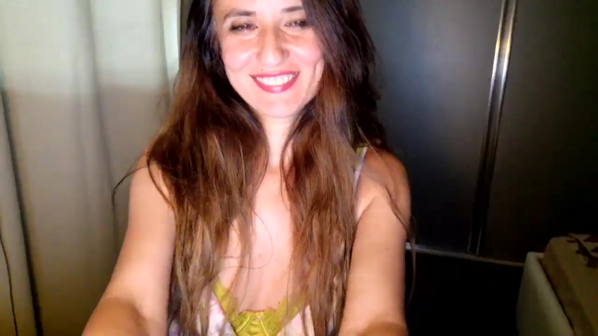 Gallery image thumbnail from DANIELLE's myfreecams stream on, 05/15/2025, 09:46 image 17 of 20