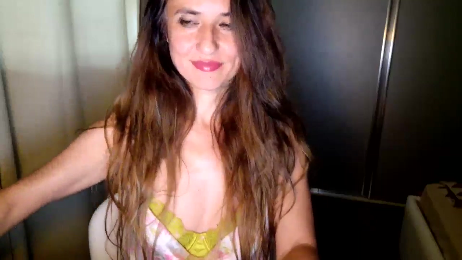 Gallery image thumbnail from DANIELLE's myfreecams stream on, 05/15/2025, 09:46 image 16 of 20