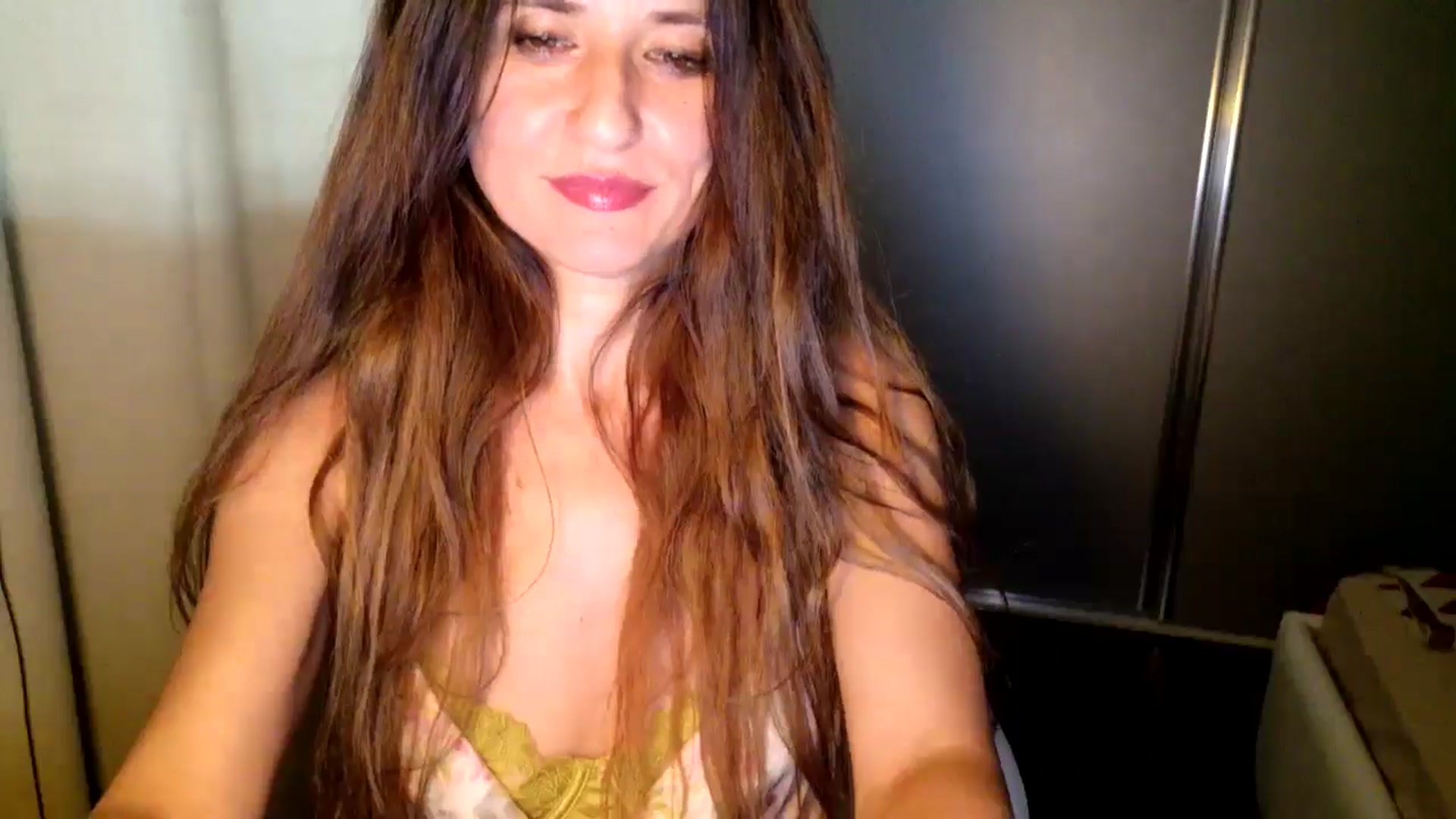 Gallery image thumbnail from DANIELLE's myfreecams stream on, 05/15/2025, 09:46 image 6 of 20