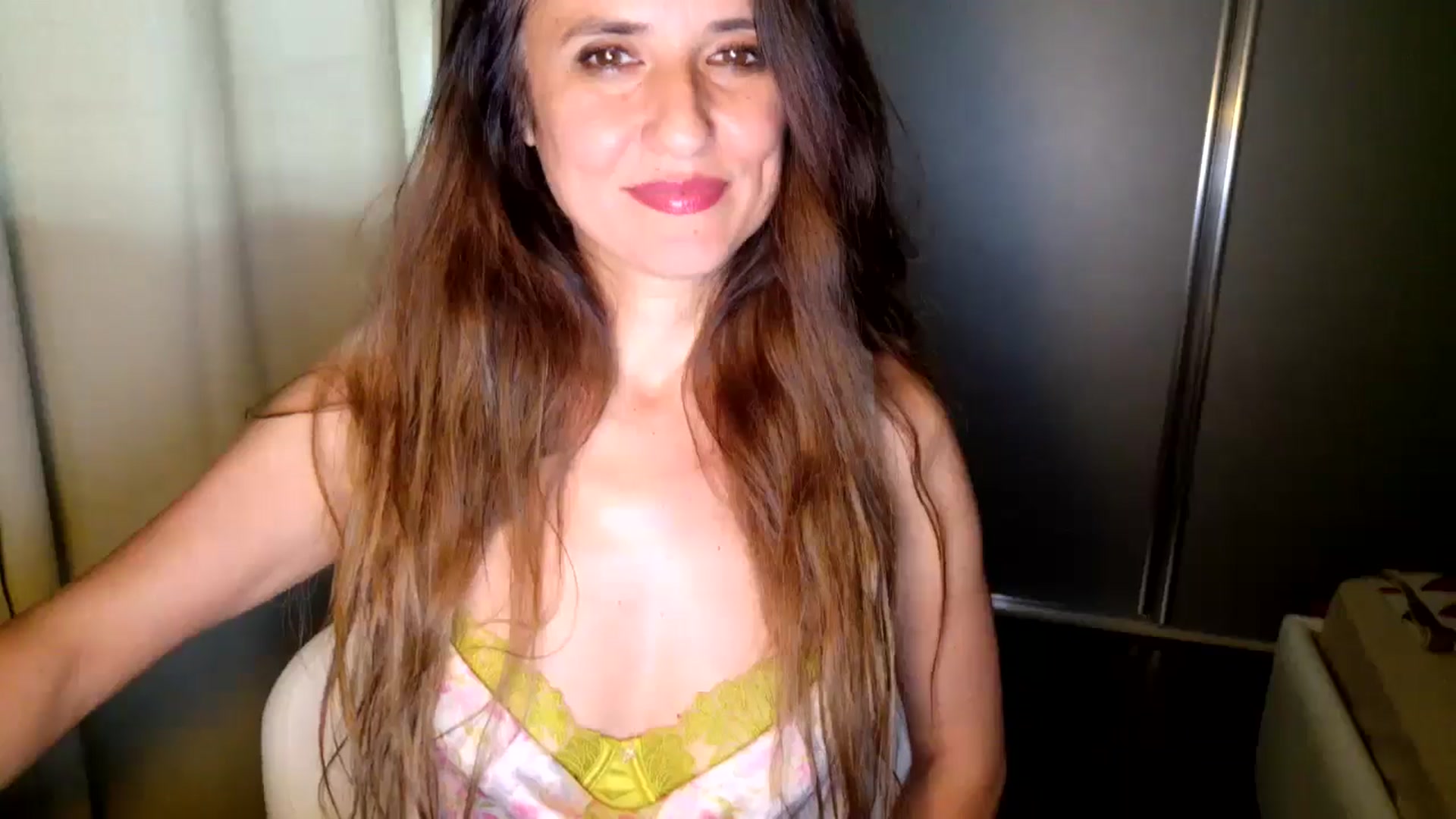 Gallery image thumbnail from DANIELLE's myfreecams stream on, 05/15/2025, 09:46 image 18 of 20
