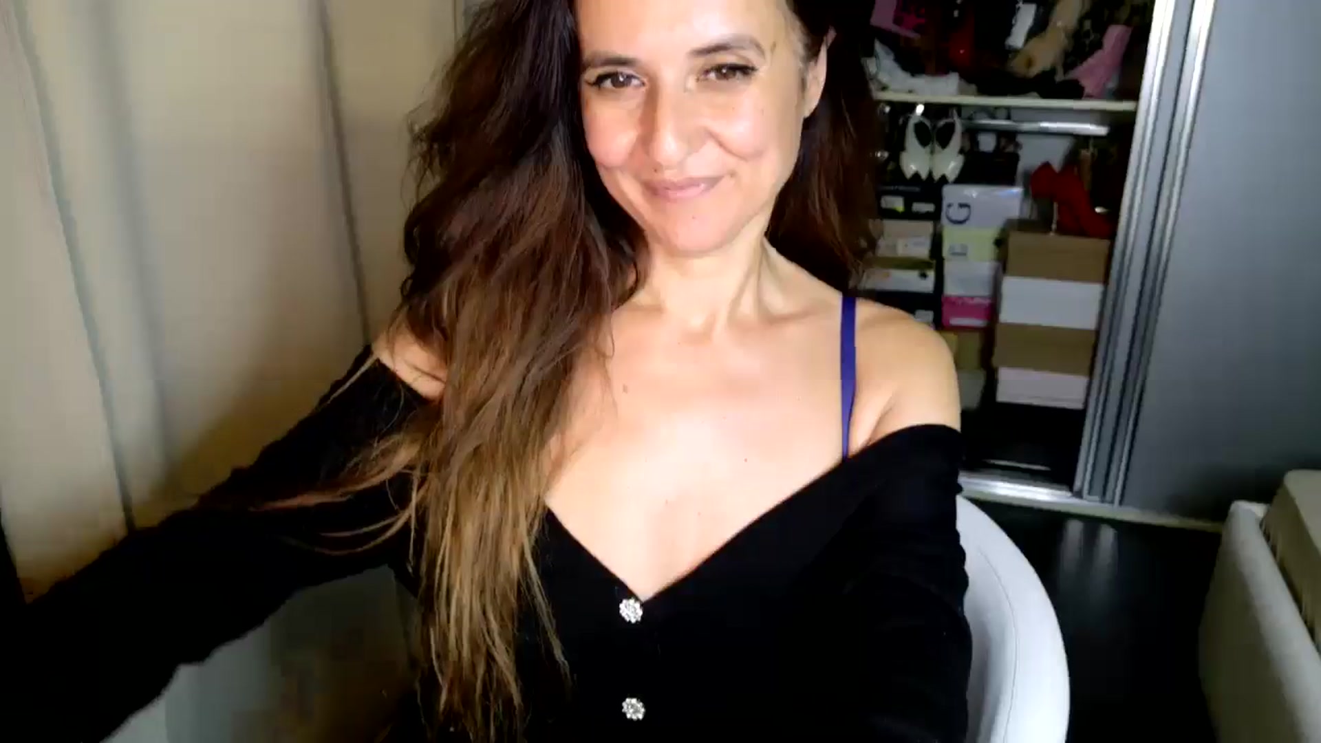 Gallery image thumbnail from DANIELLE's myfreecams stream on, 05/17/2025, 06:06 image 17 of 20