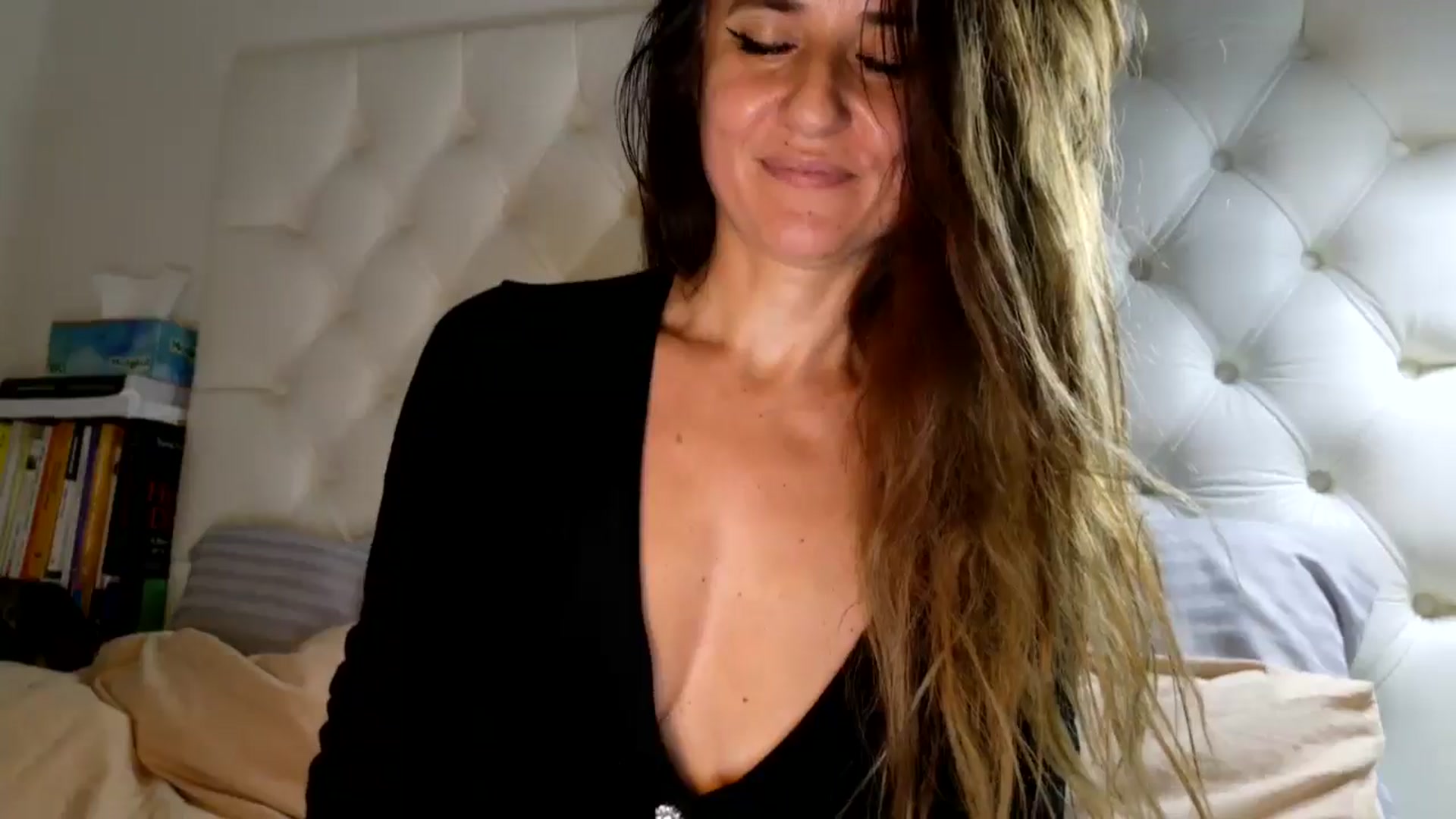Gallery image thumbnail from DANIELLE's myfreecams stream on, 05/17/2025, 07:57 image 13 of 20