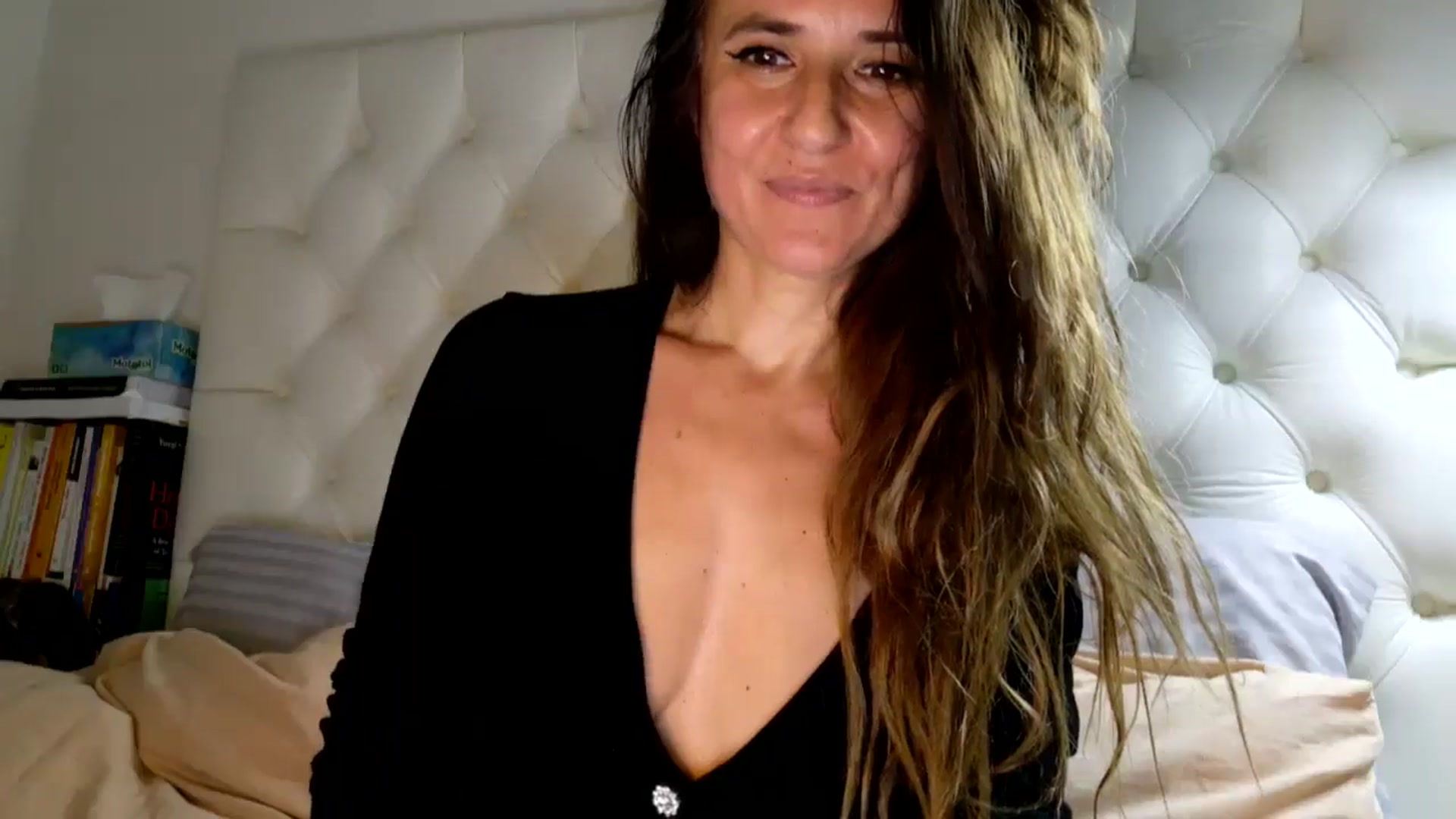 Gallery image thumbnail from DANIELLE's myfreecams stream on, 05/17/2025, 07:57 image 16 of 20