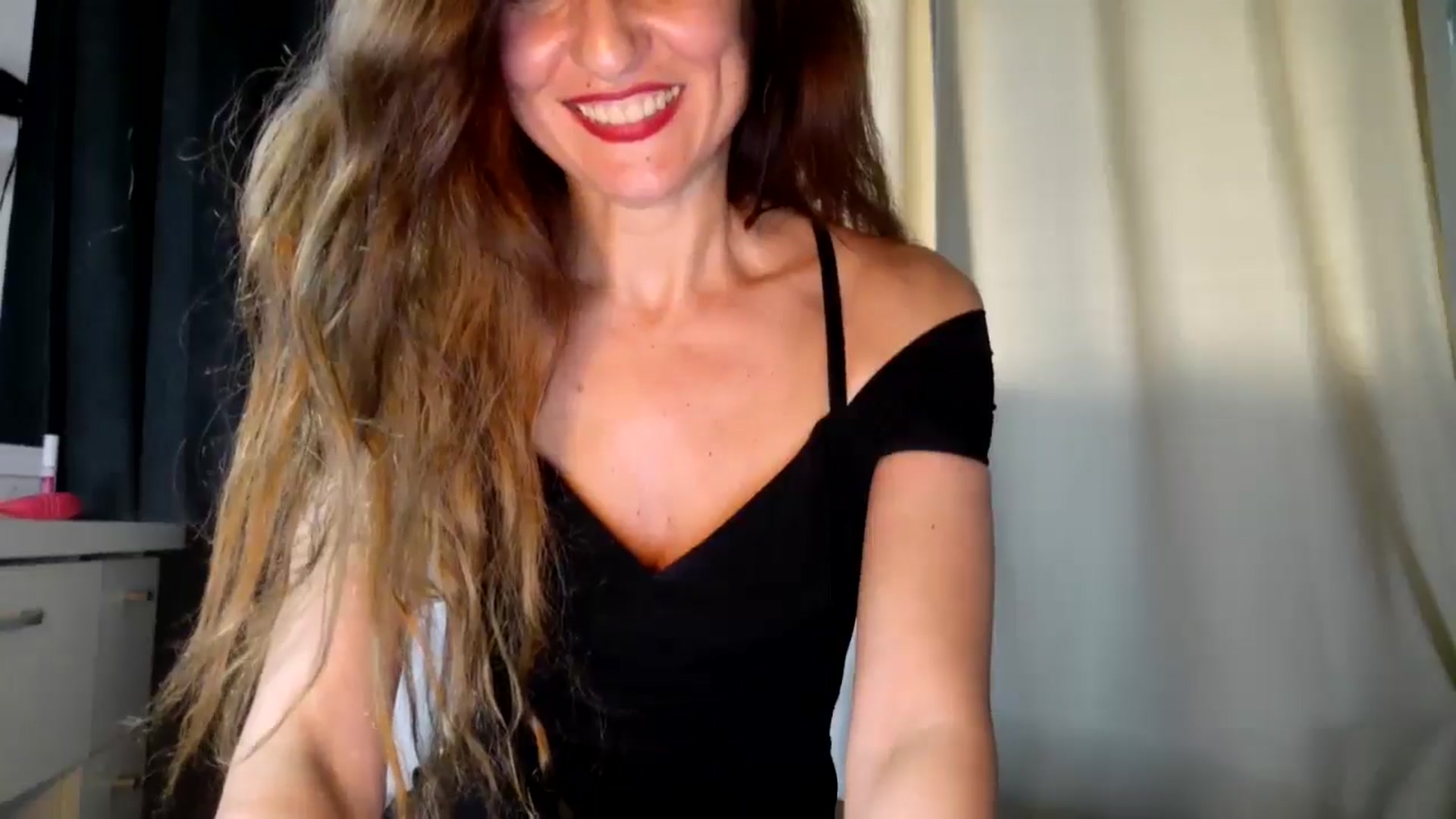 Gallery image thumbnail from DANIELLE's myfreecams stream on, 05/19/2025, 10:26 image 2 of 20