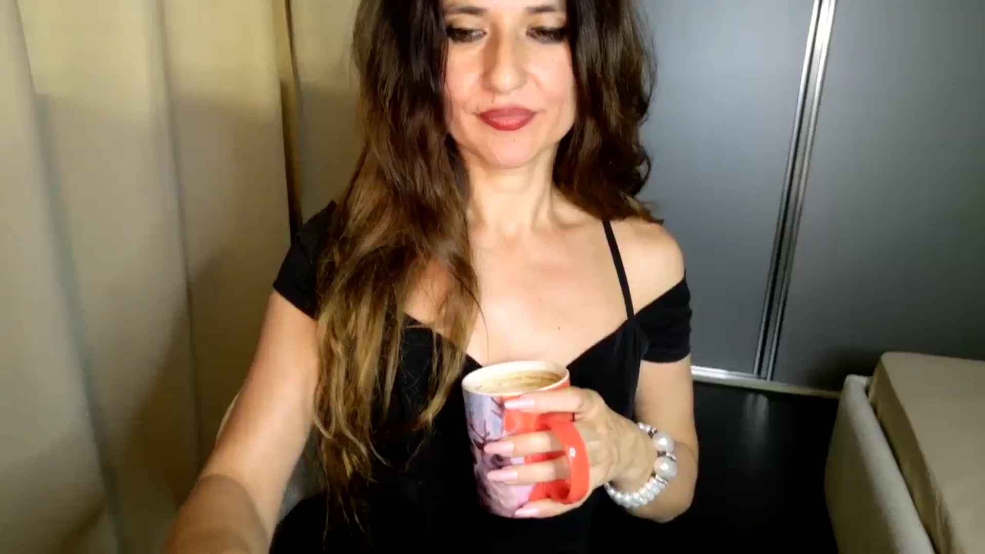Gallery image thumbnail from DANIELLE's myfreecams stream on, 05/19/2025, 10:26 image 10 of 20