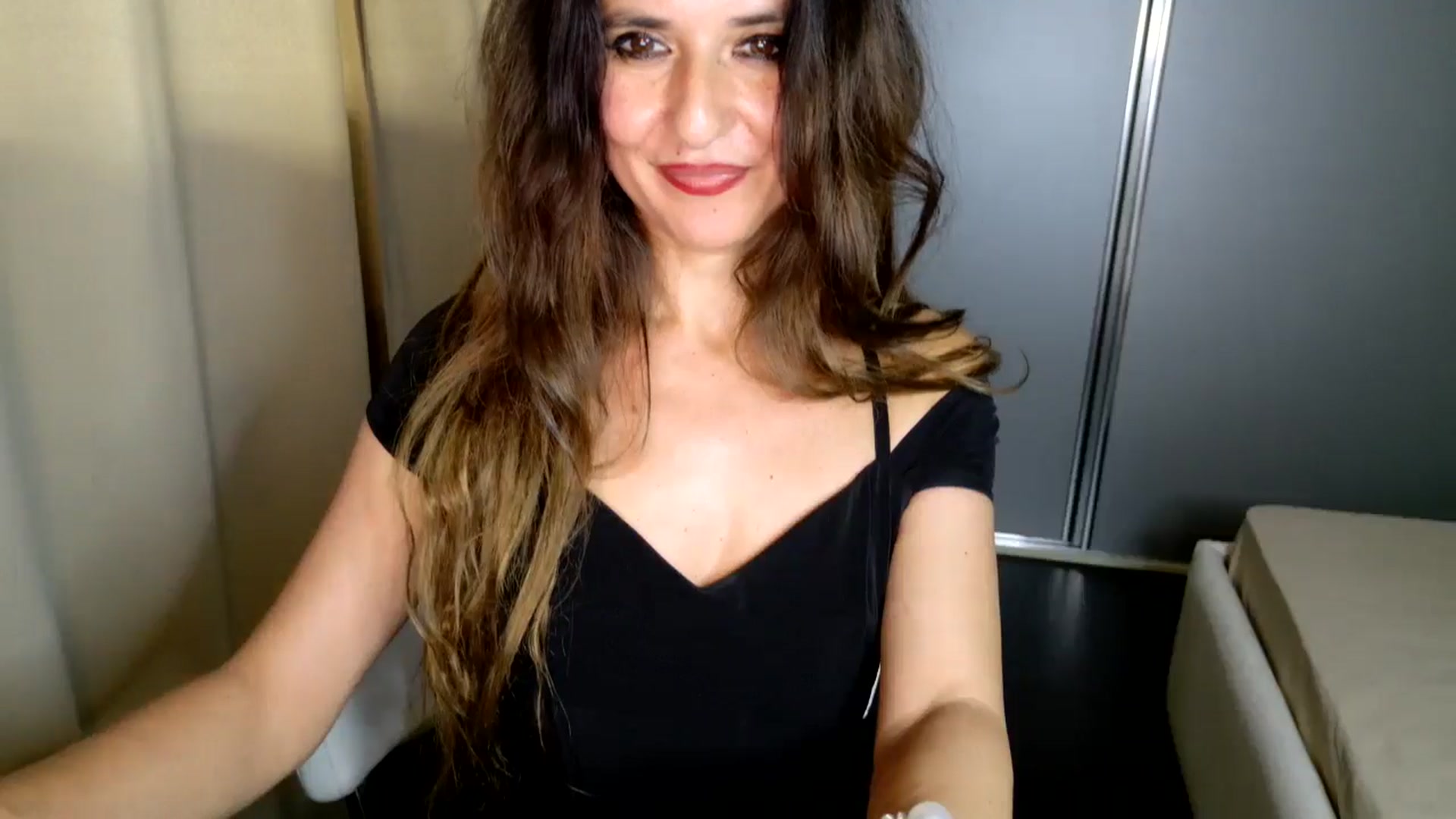 Gallery image thumbnail from DANIELLE's myfreecams stream on, 05/19/2025, 10:26 image 16 of 20