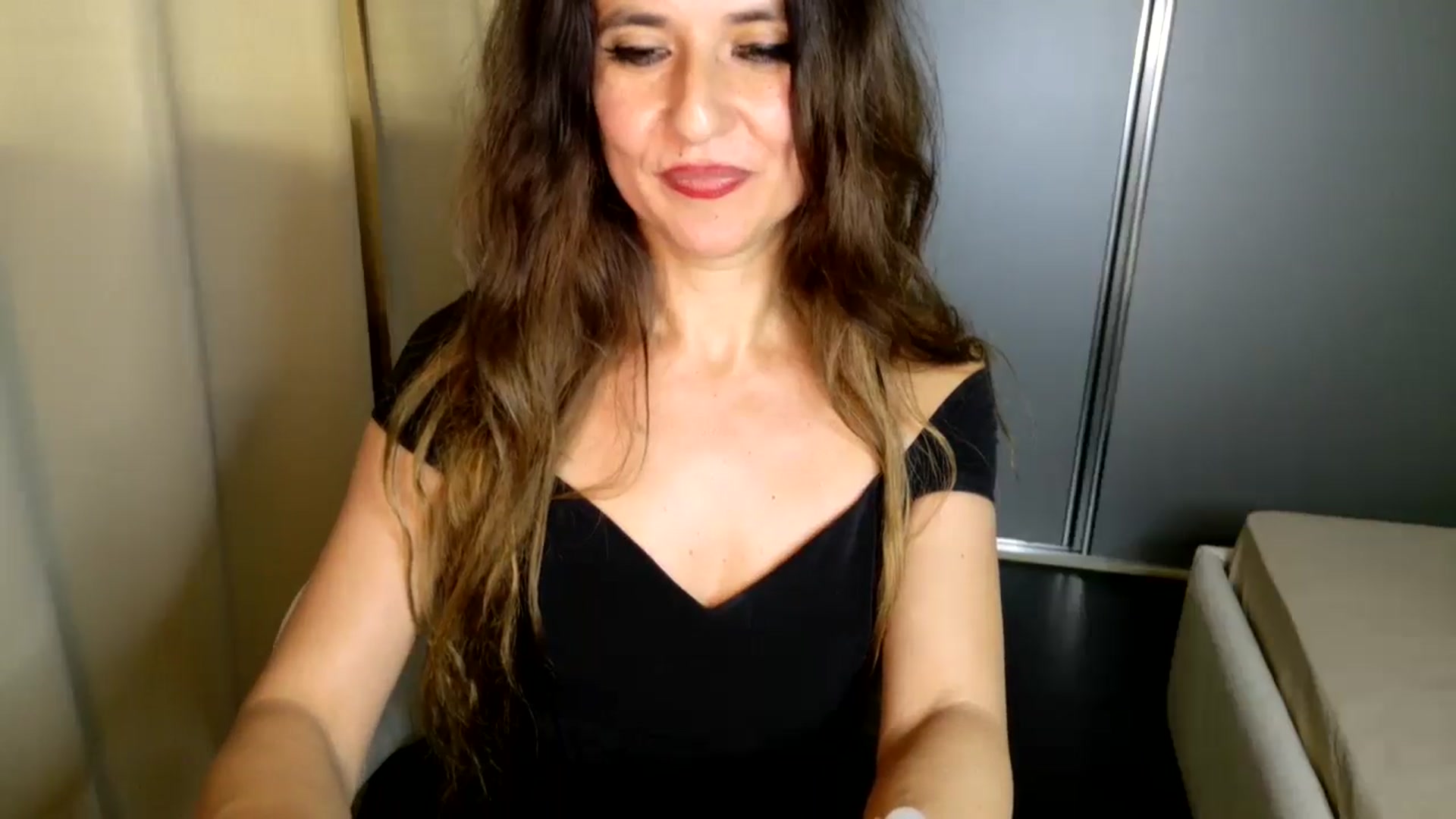 Gallery image thumbnail from DANIELLE's myfreecams stream on, 05/19/2025, 10:26 image 14 of 20