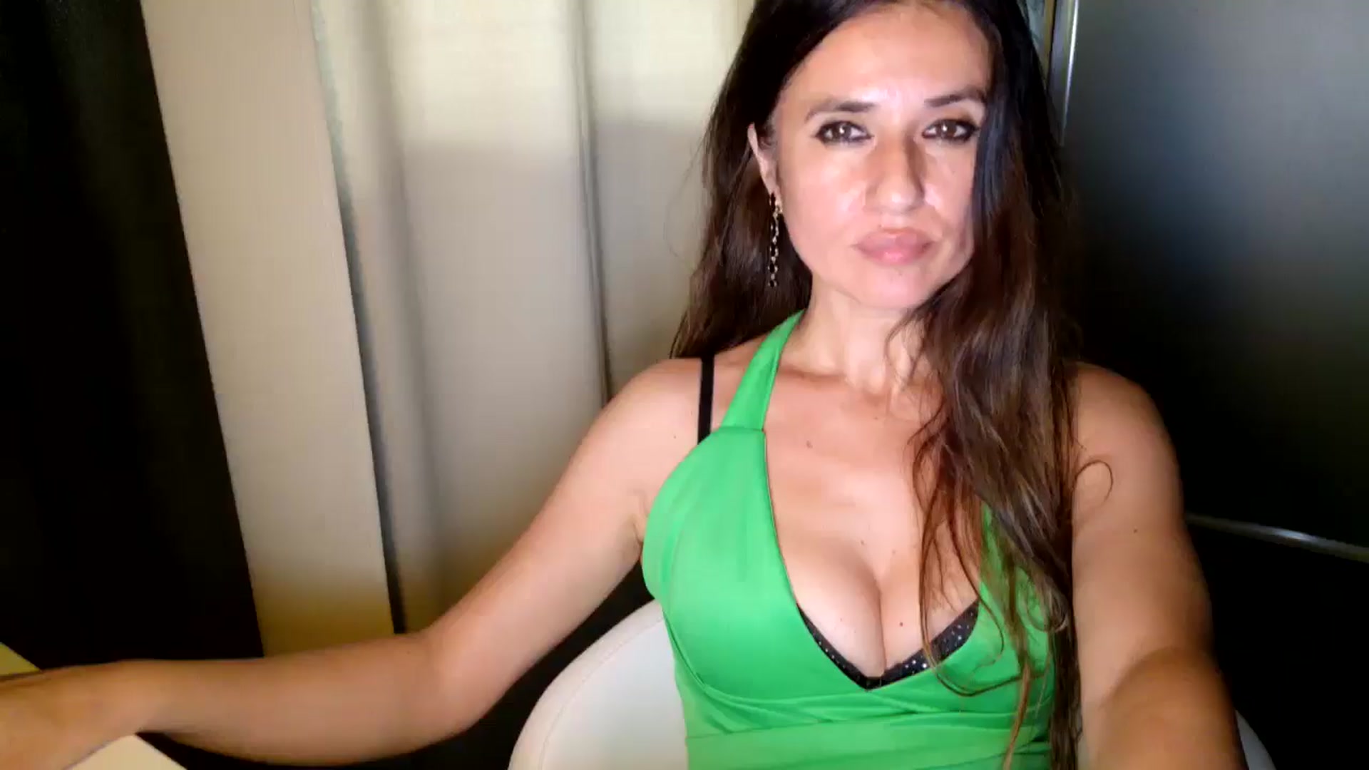Gallery image thumbnail from DANIELLE's myfreecams stream on, 05/21/2025, 10:10 image 2 of 20