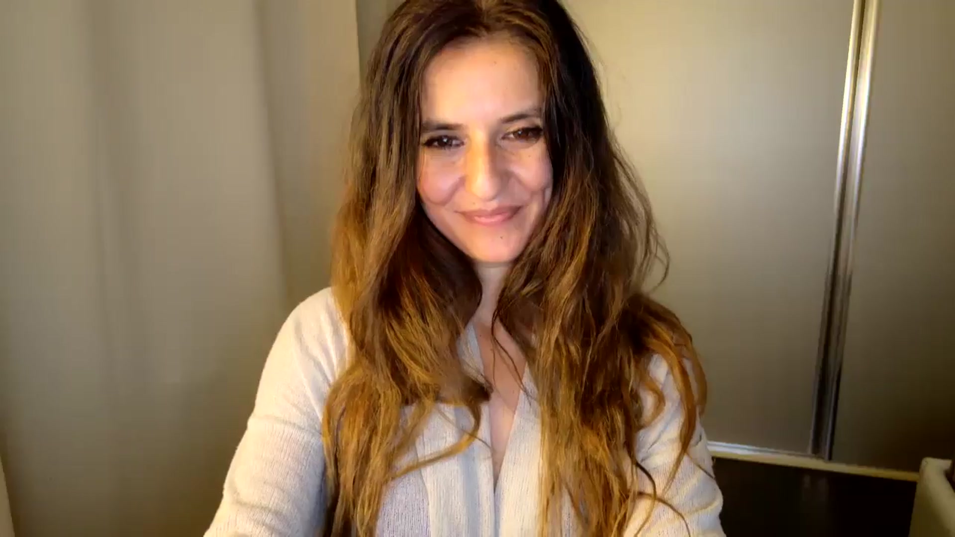 Gallery image thumbnail from DANIELLE's myfreecams stream on, 05/26/2025, 04:17 image 6 of 20