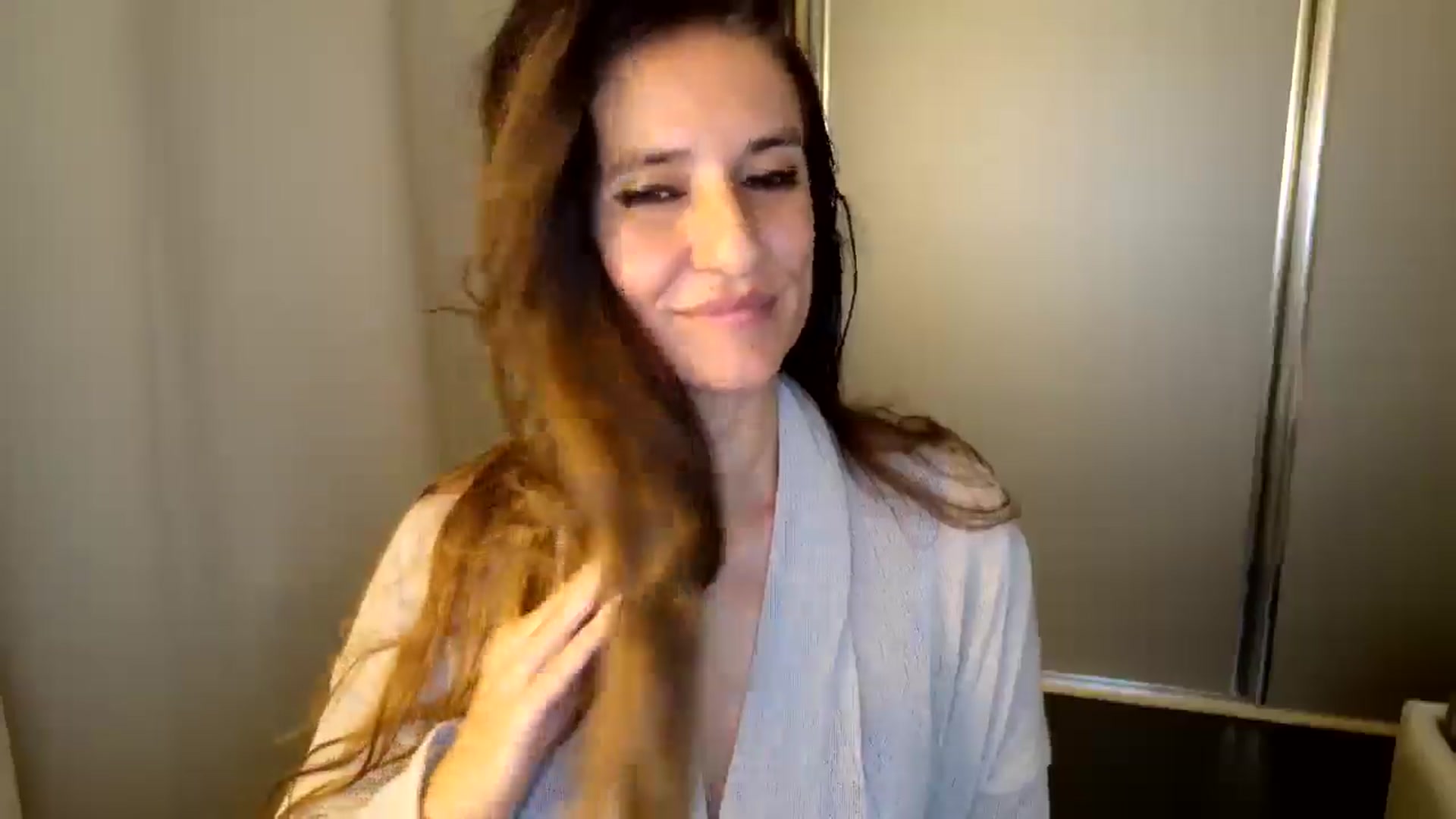 Gallery image thumbnail from DANIELLE's myfreecams stream on, 05/26/2025, 04:17 image 7 of 20