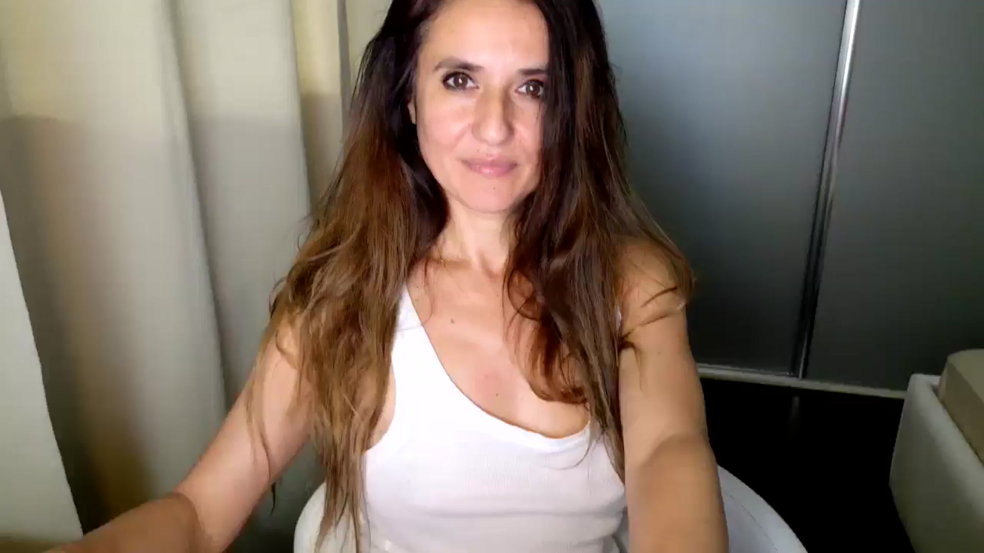 Gallery image thumbnail from DANIELLE's myfreecams stream on, 05/28/2025, 07:00 image 1 of 20