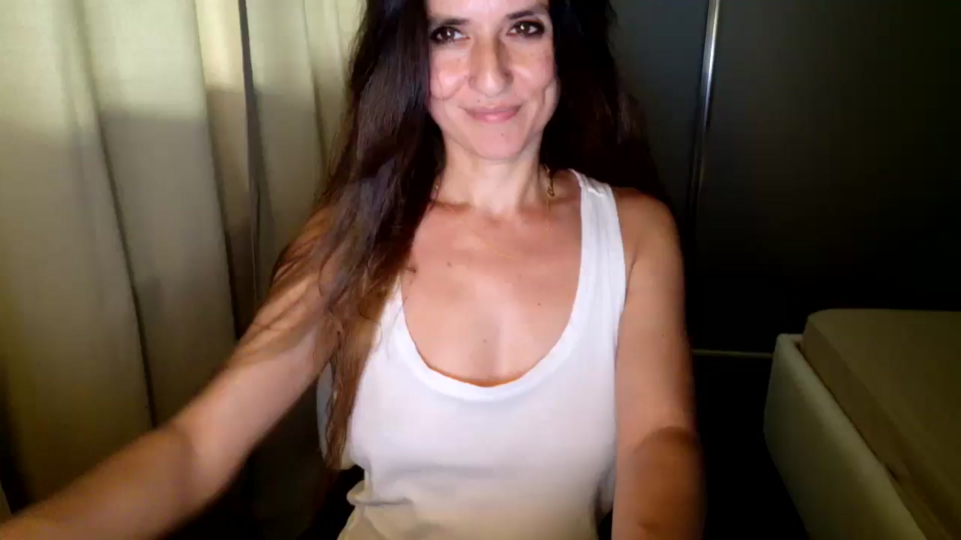 Gallery image thumbnail from DANIELLE's myfreecams stream on, 05/28/2025, 09:48 image 2 of 20