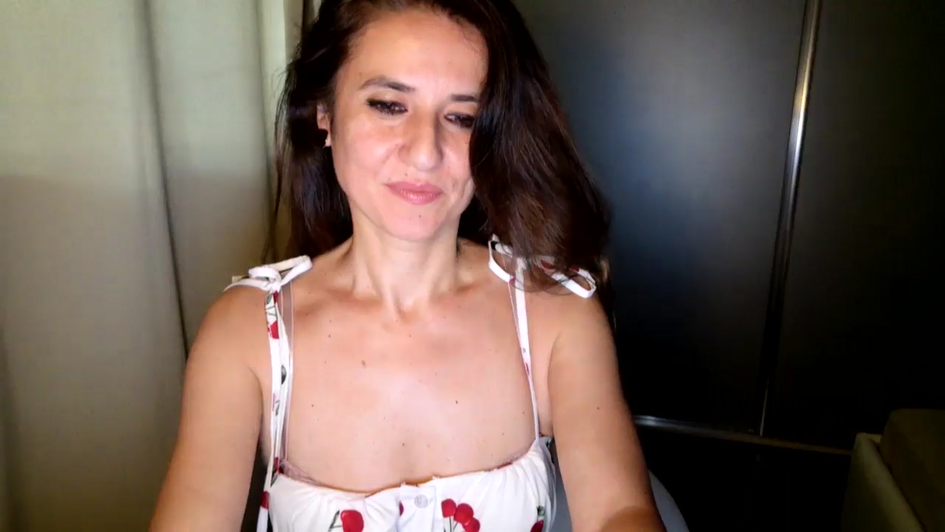 Gallery image thumbnail from DANIELLE's myfreecams stream on, 05/29/2025, 04:53 image 4 of 20