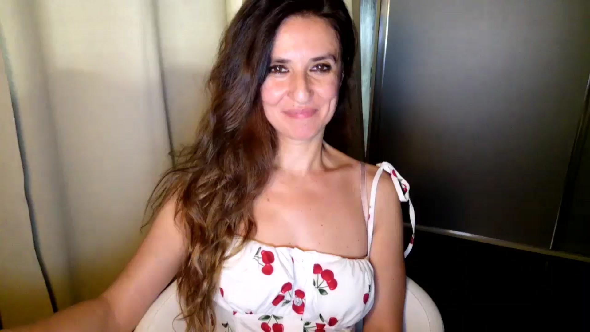 Gallery image thumbnail from DANIELLE's myfreecams stream on, 05/29/2025, 07:35 image 16 of 20