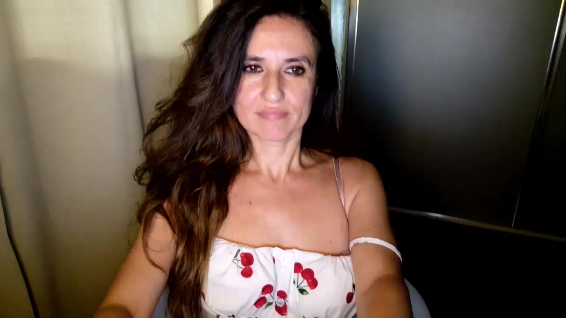 Gallery image thumbnail from DANIELLE's myfreecams stream on, 05/29/2025, 07:35 image 3 of 20