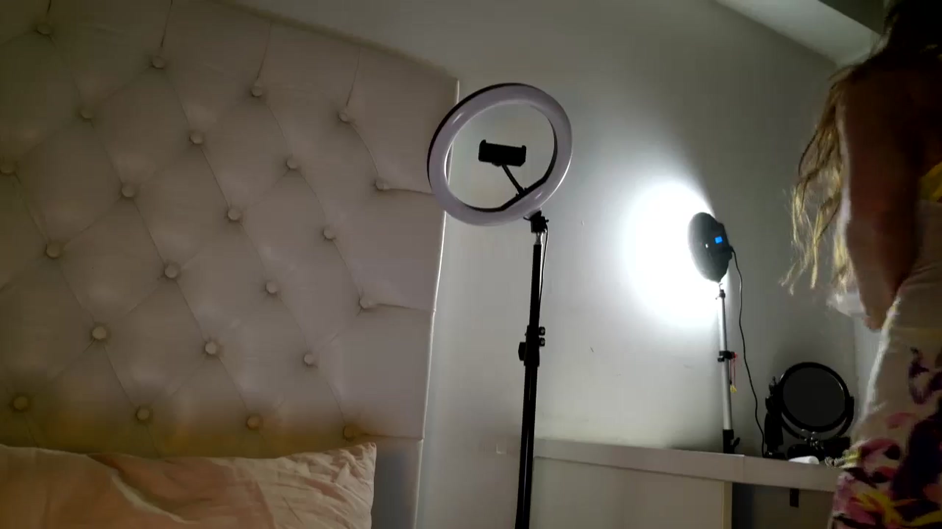 Gallery image thumbnail from DANIELLE's myfreecams stream on, 05/31/2025, 07:25 image 17 of 20