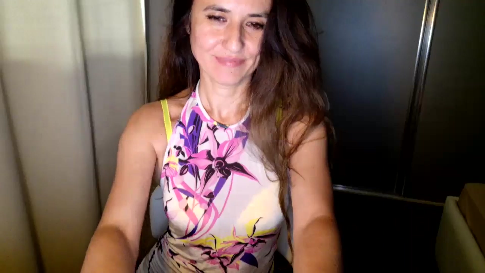 Gallery image thumbnail from DANIELLE's myfreecams stream on, 05/31/2025, 07:25 image 15 of 20