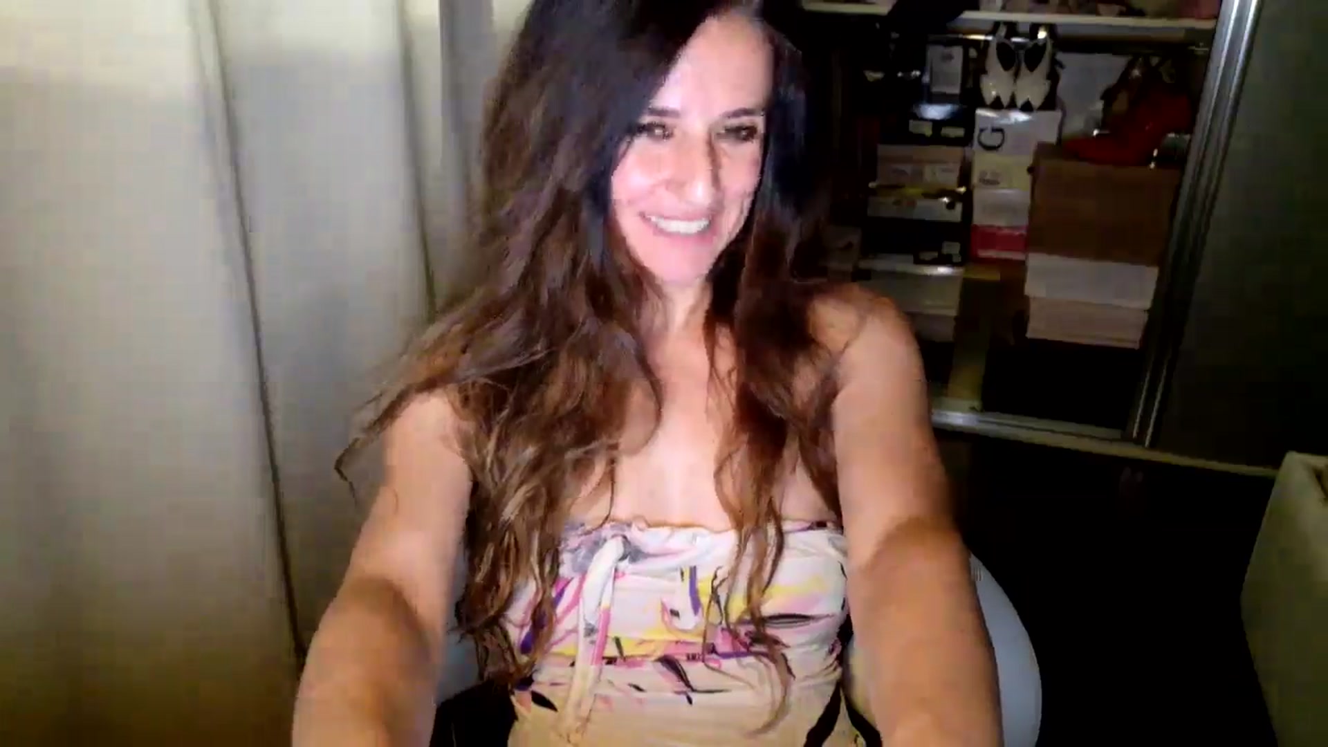 Gallery image thumbnail from DANIELLE's myfreecams stream on, 06/01/2025, 08:49 image 6 of 20