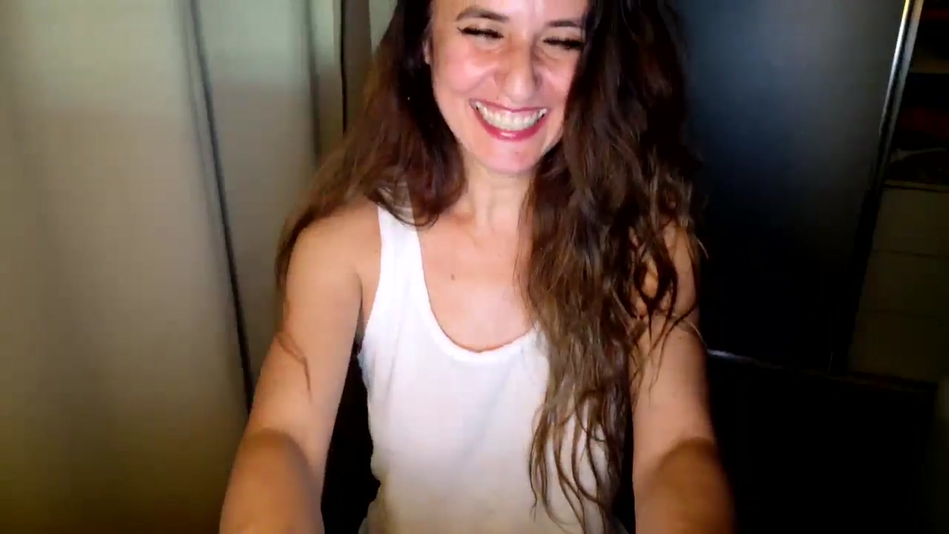Gallery image thumbnail from DANIELLE's myfreecams stream on, 06/03/2025, 04:45 image 19 of 20