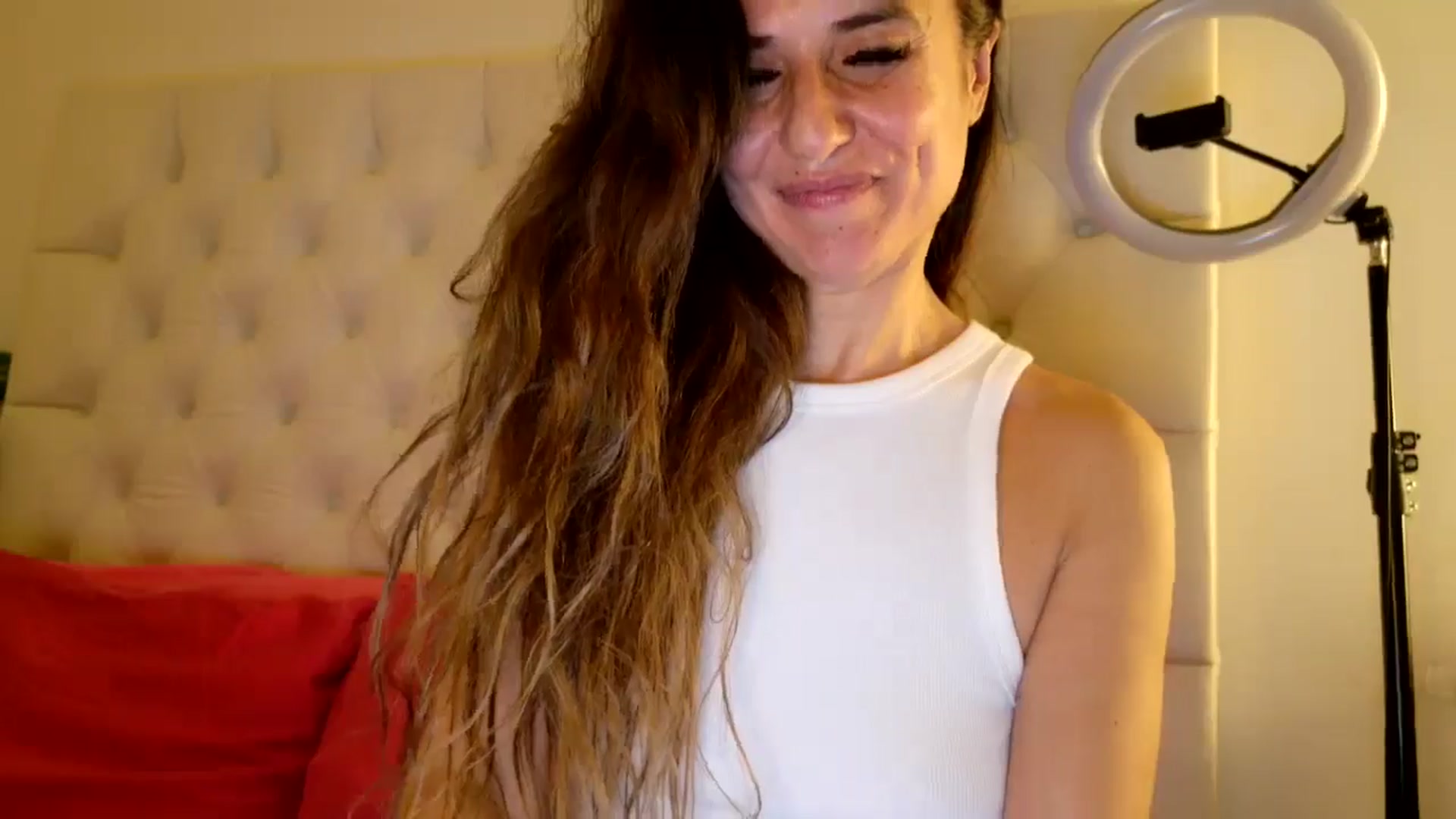Gallery image thumbnail from DANIELLE's myfreecams stream on, 06/04/2025, 04:08 image 18 of 20