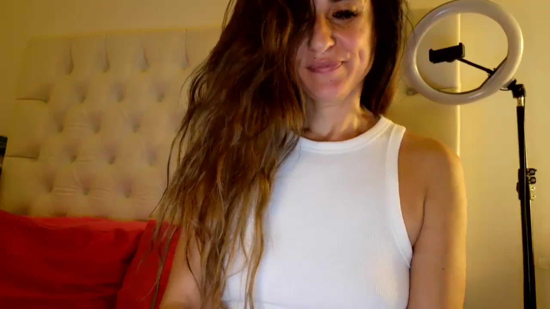 Gallery image thumbnail from DANIELLE's myfreecams stream on, 06/04/2025, 04:08 image 4 of 20