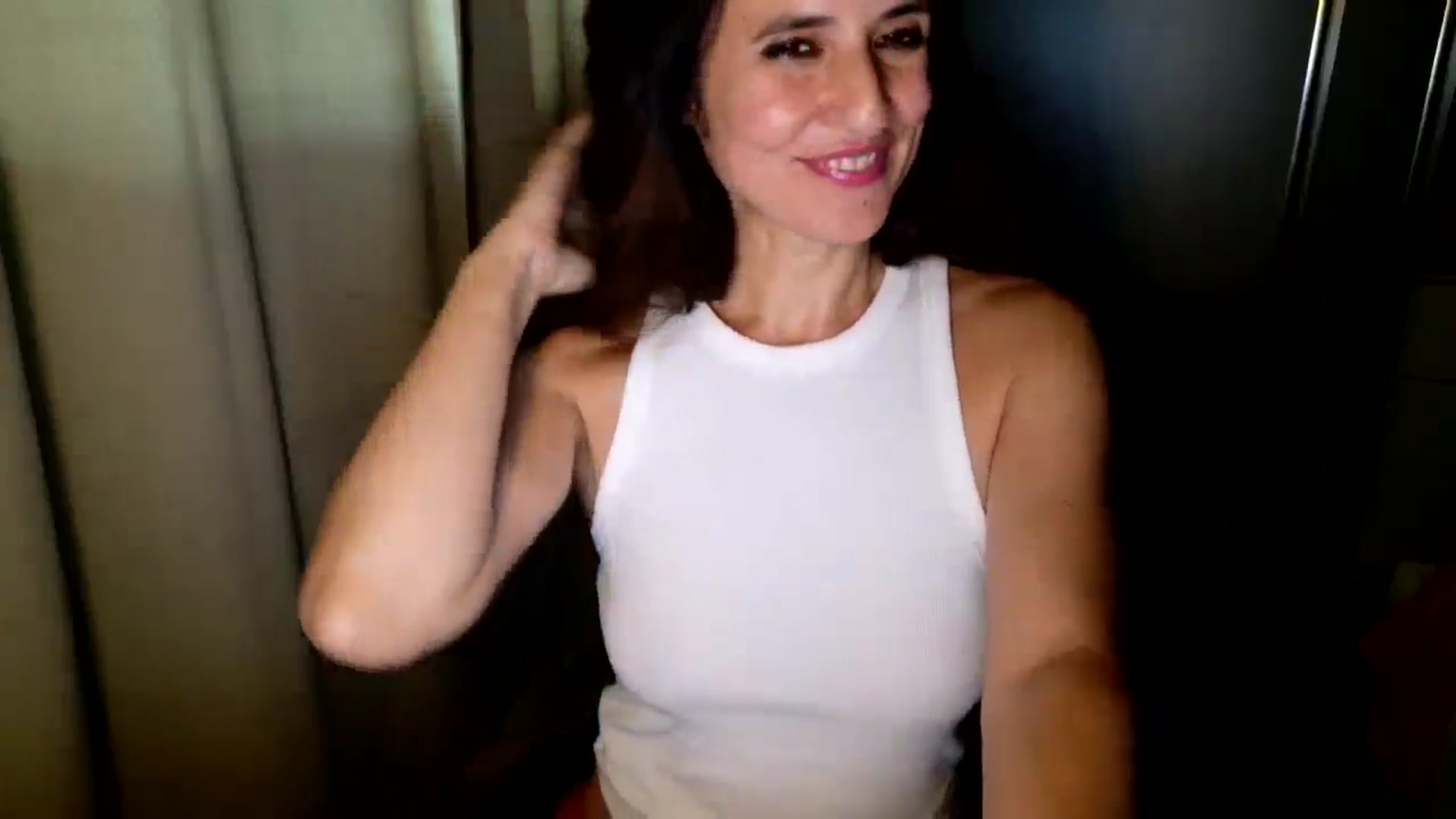 Gallery image thumbnail from DANIELLE's myfreecams stream on, 06/04/2025, 08:03 image 14 of 20