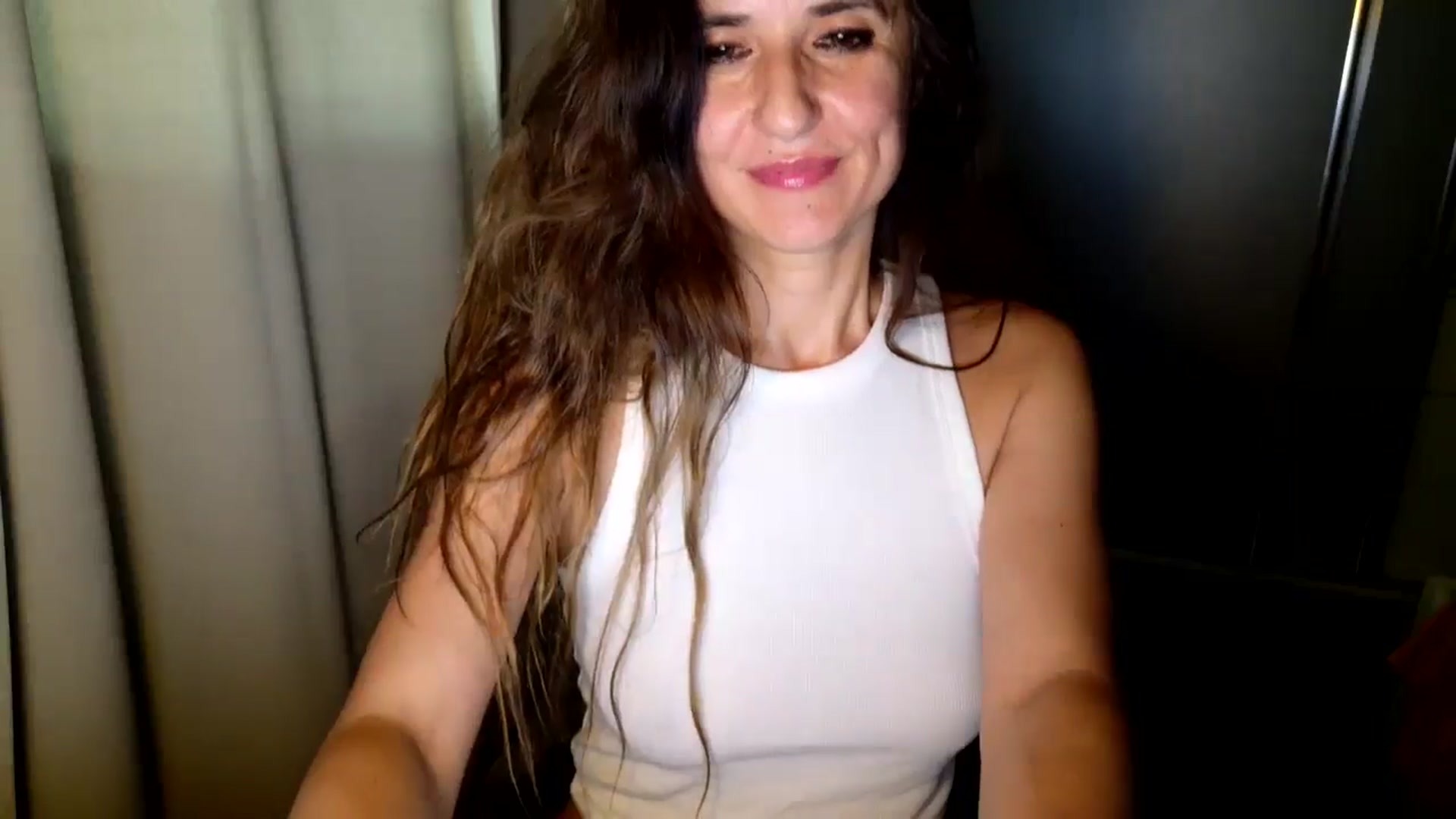 Gallery image thumbnail from DANIELLE's myfreecams stream on, 06/04/2025, 08:03 image 11 of 20