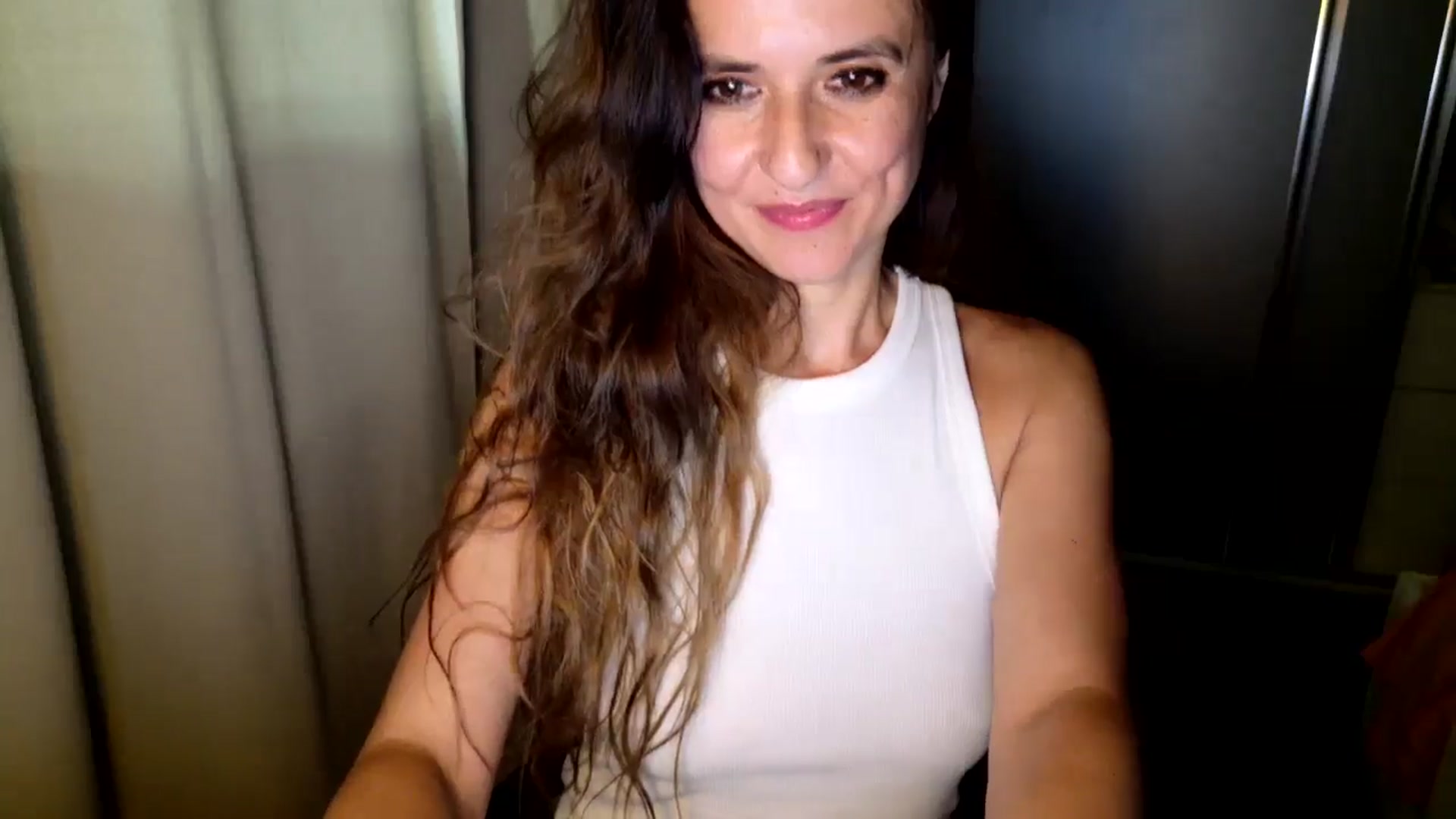 Gallery image thumbnail from DANIELLE's myfreecams stream on, 06/04/2025, 08:03 image 16 of 20