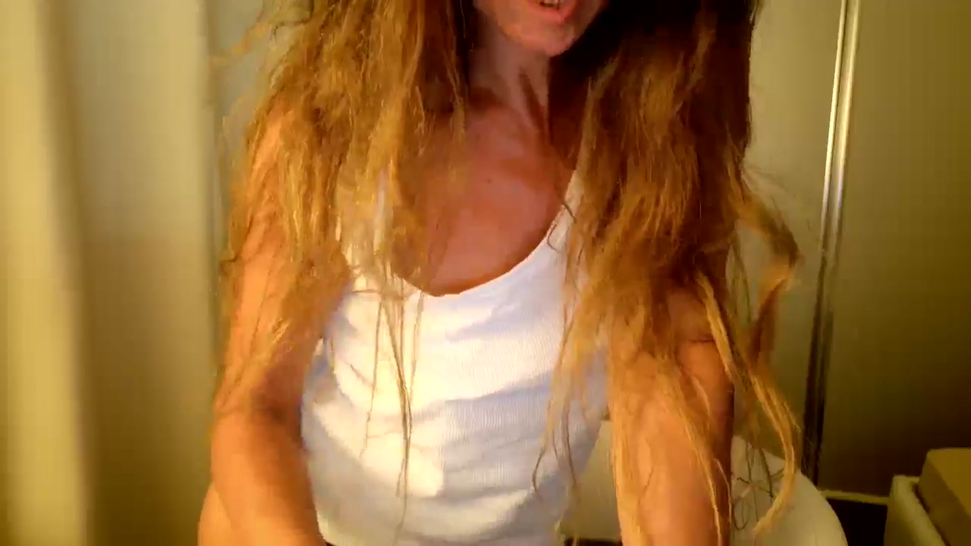 Gallery image thumbnail from DANIELLE's myfreecams stream on, 06/30/2025, 10:00 image 16 of 20