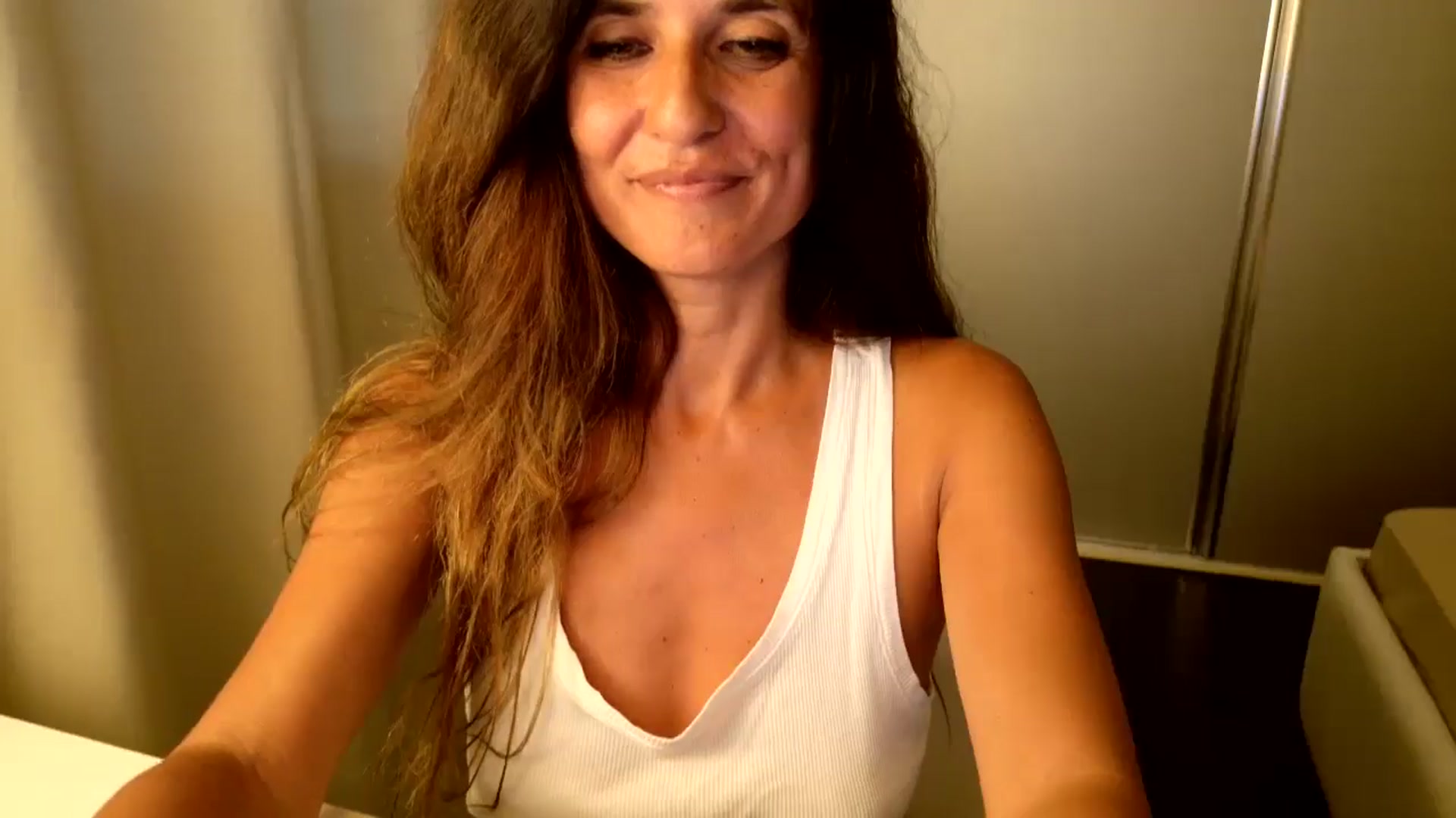 Gallery image thumbnail from DANIELLE's myfreecams stream on, 06/30/2025, 10:00 image 4 of 20