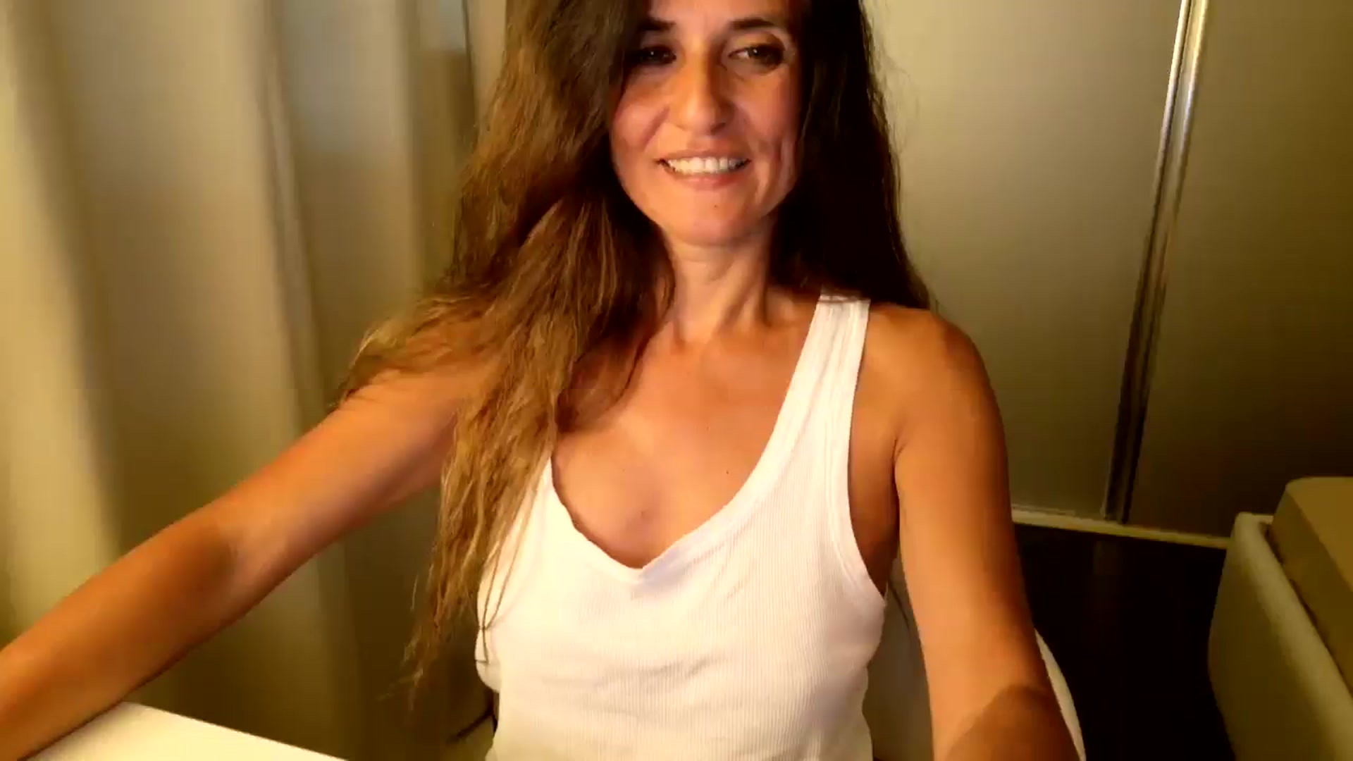 Gallery image thumbnail from DANIELLE's myfreecams stream on, 06/30/2025, 10:00 image 5 of 20