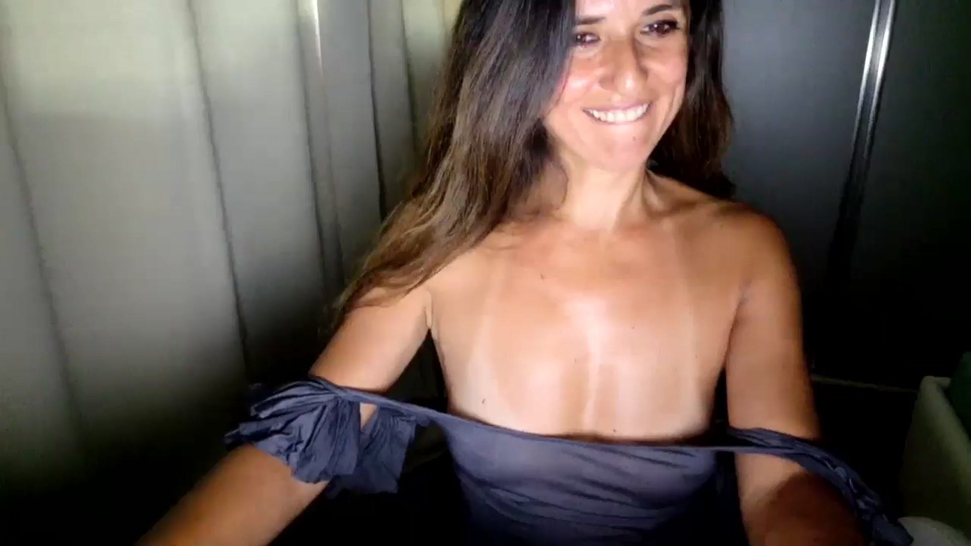 Gallery image thumbnail from DANIELLE's myfreecams stream on, 07/03/2025, 05:52 image 18 of 20