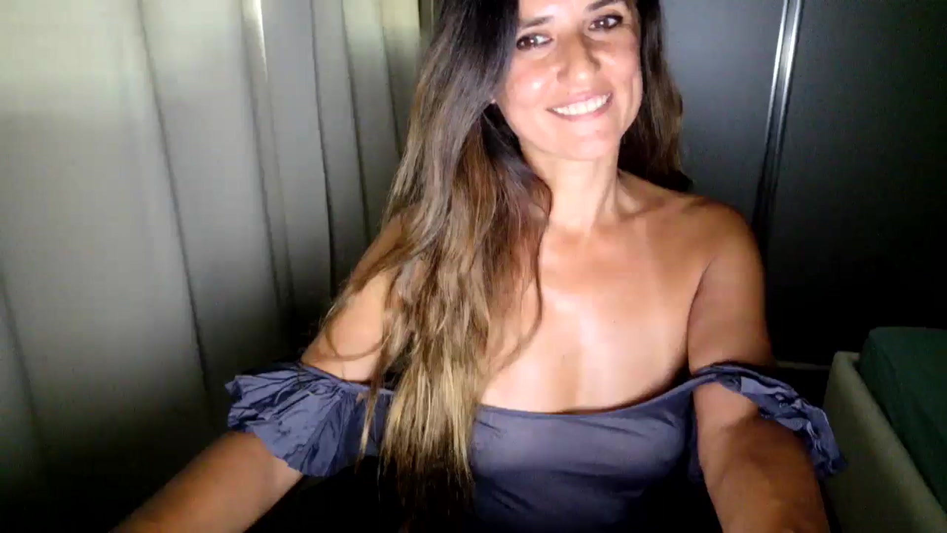 Gallery image thumbnail from DANIELLE's myfreecams stream on, 07/03/2025, 05:52 image 8 of 20