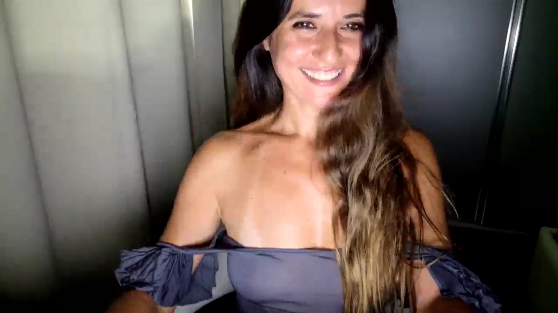 Gallery image thumbnail from DANIELLE's myfreecams stream on, 07/03/2025, 05:52 image 2 of 20