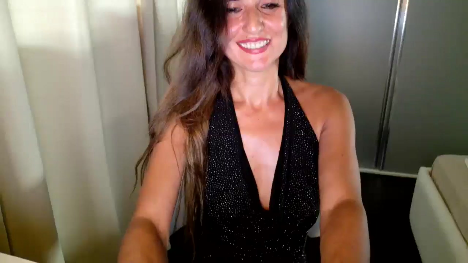 Gallery image thumbnail from DANIELLE's myfreecams stream on, 07/08/2025, 14:07 image 15 of 20