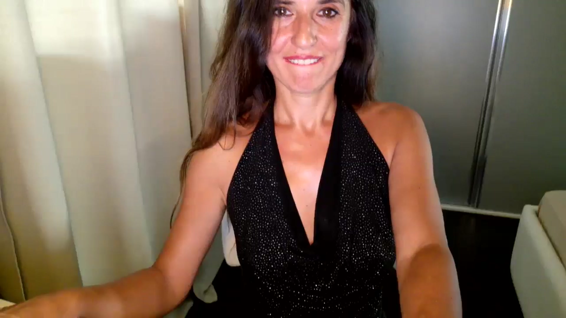 Gallery image thumbnail from DANIELLE's myfreecams stream on, 07/08/2025, 14:07 image 9 of 20